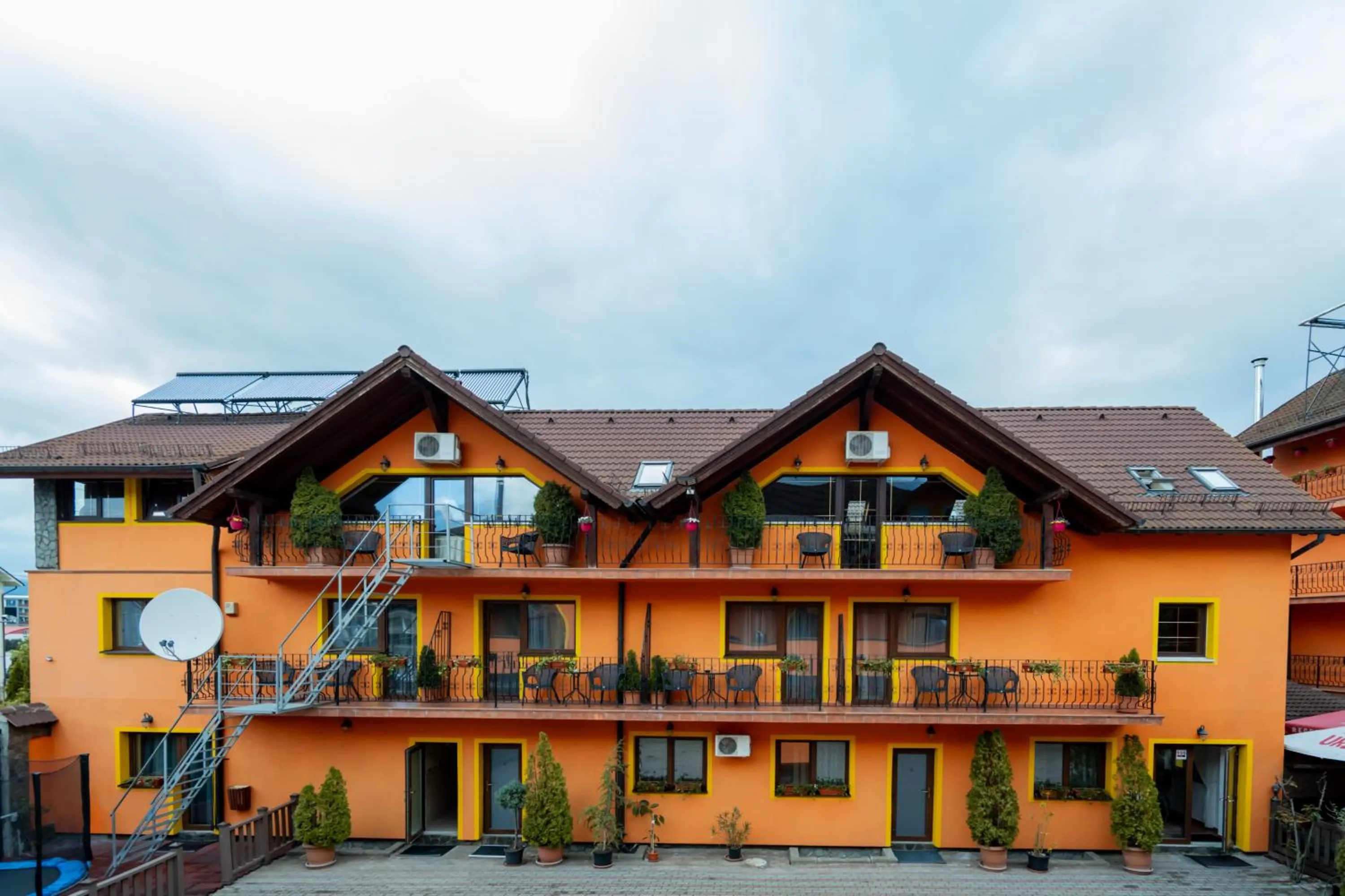 Property building in Complex Turistic Max International