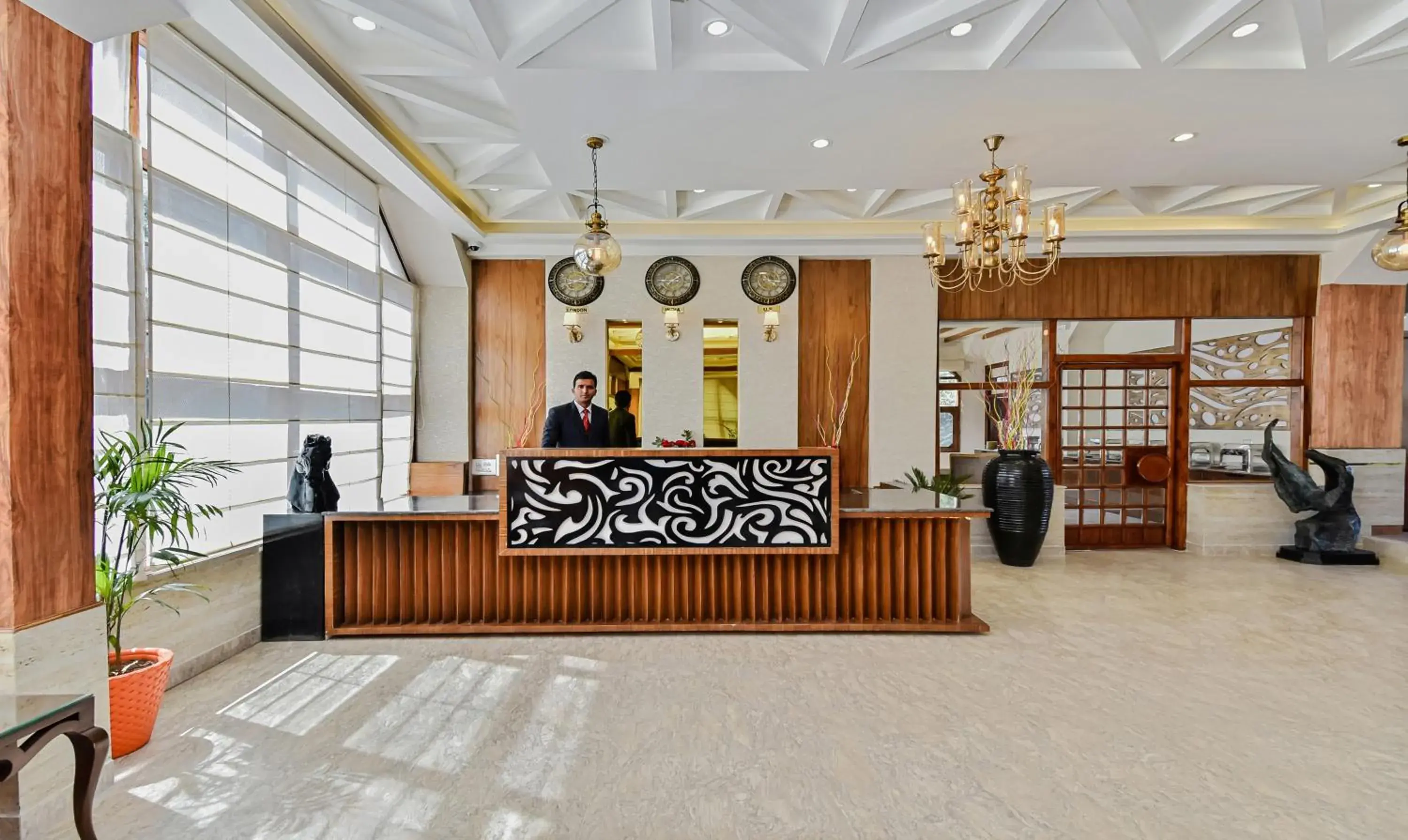 Facade/entrance in Hotel Snowcrests Manor Facade/entrance in Hotel Snowcrests Manor