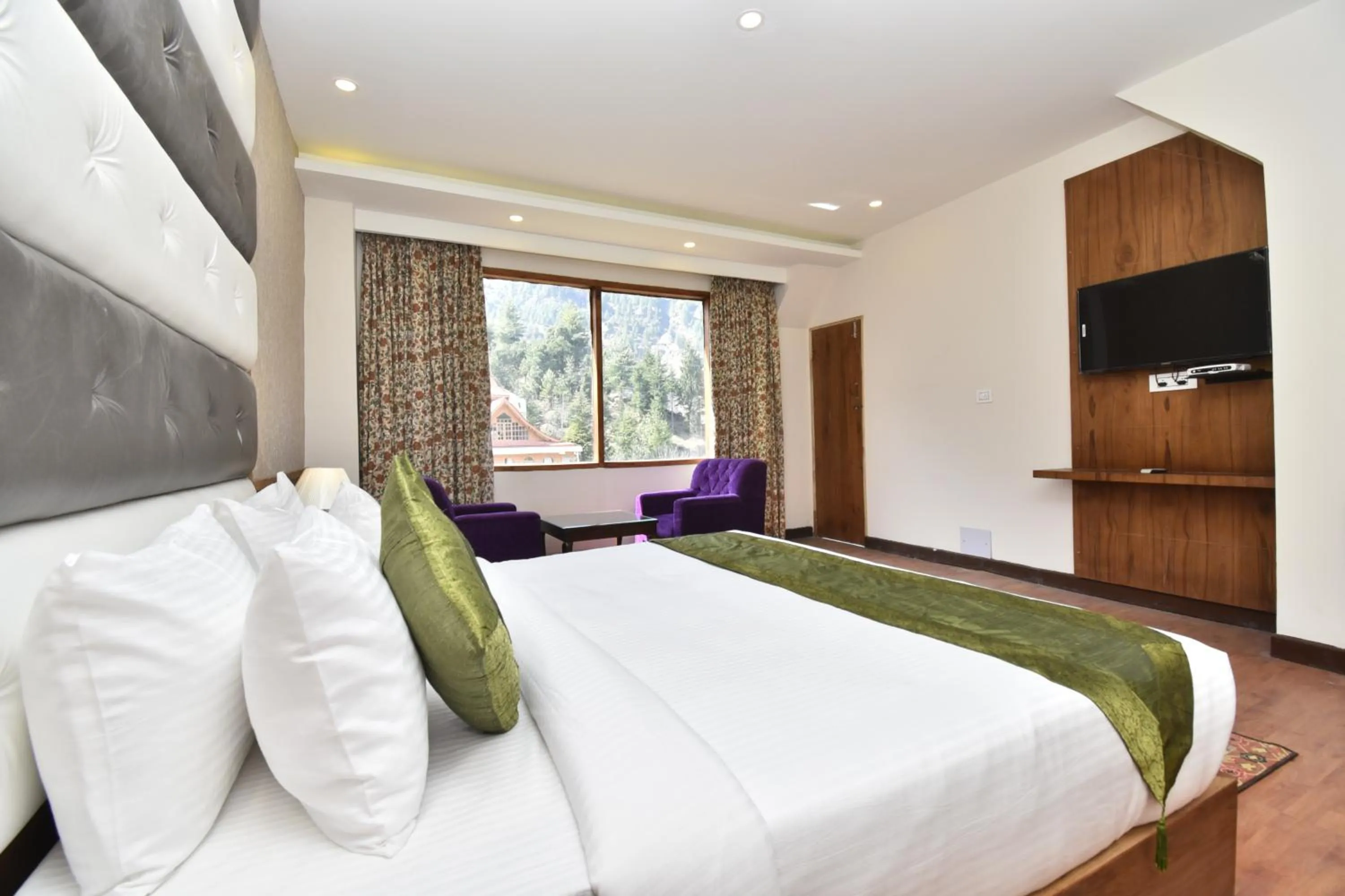 Bed in Hotel Snowcrests Manor