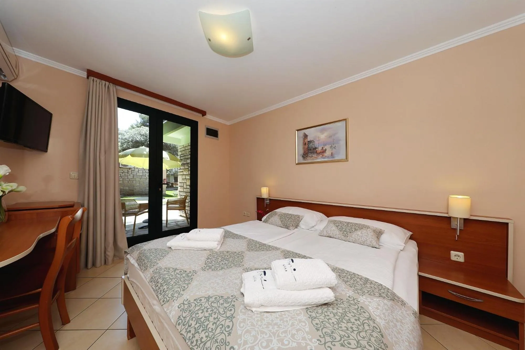 Bed in Mediterranean Village San Antonio