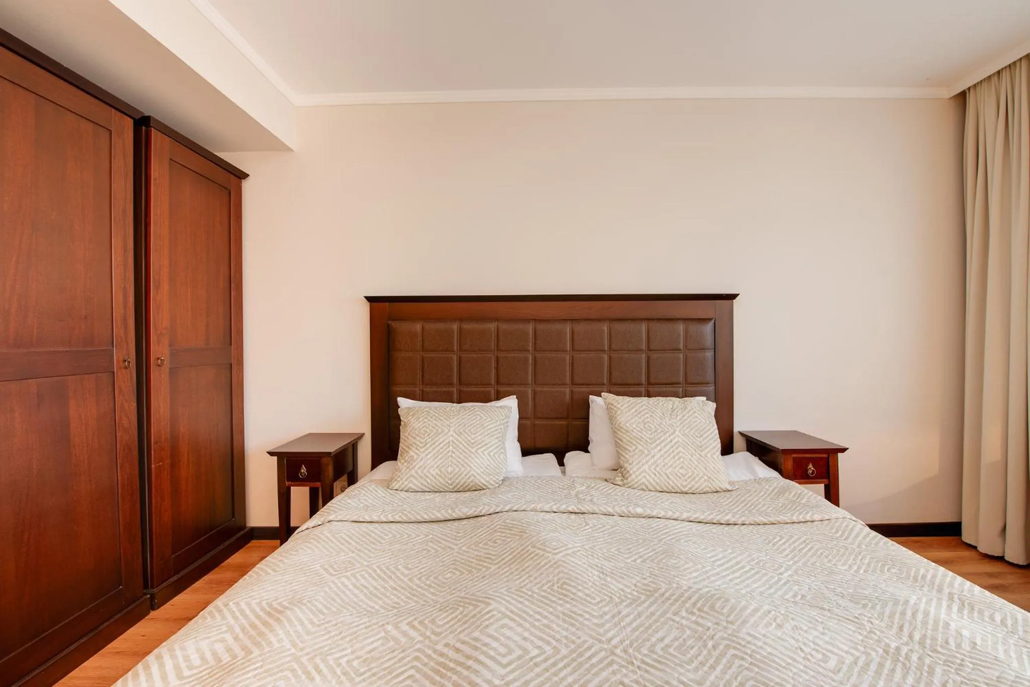 Bedroom, Bed in Royal Beach Apartments