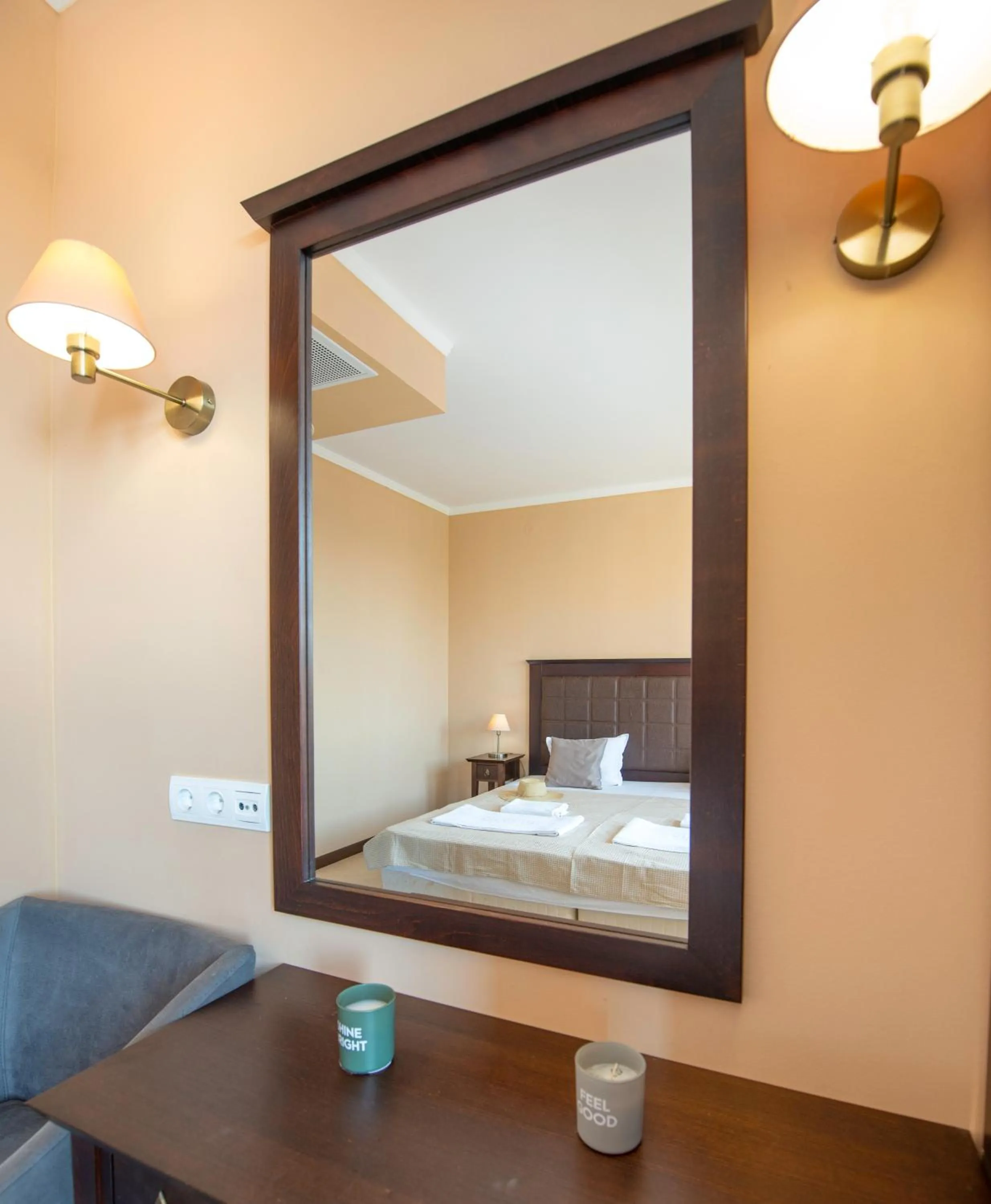 Bedroom, Bed in Royal Beach Apartments