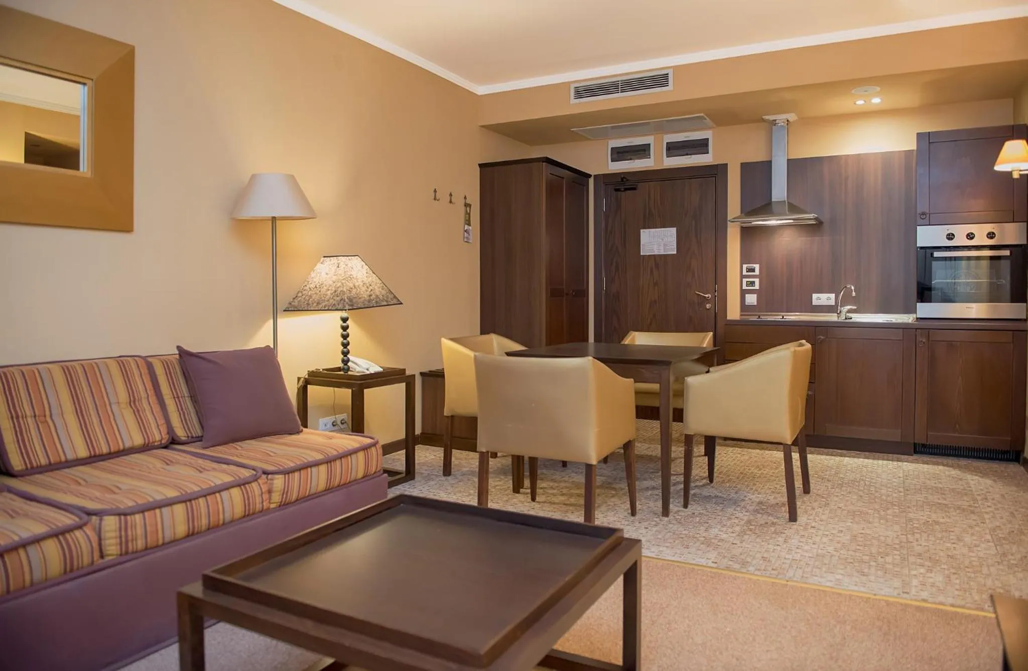 Kitchen or kitchenette in Royal Beach Apartments