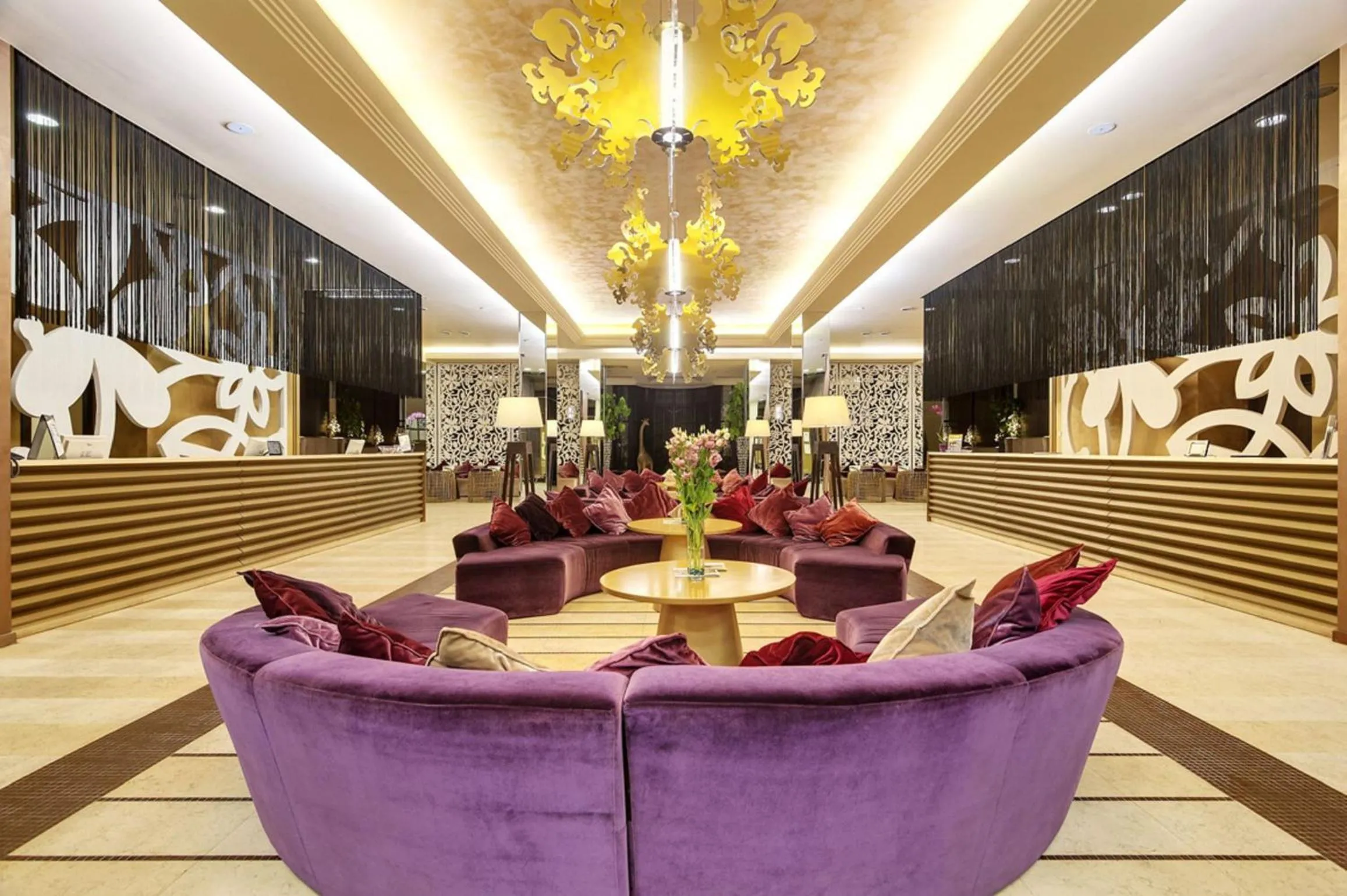 Lobby or reception in Royal Beach Apartments