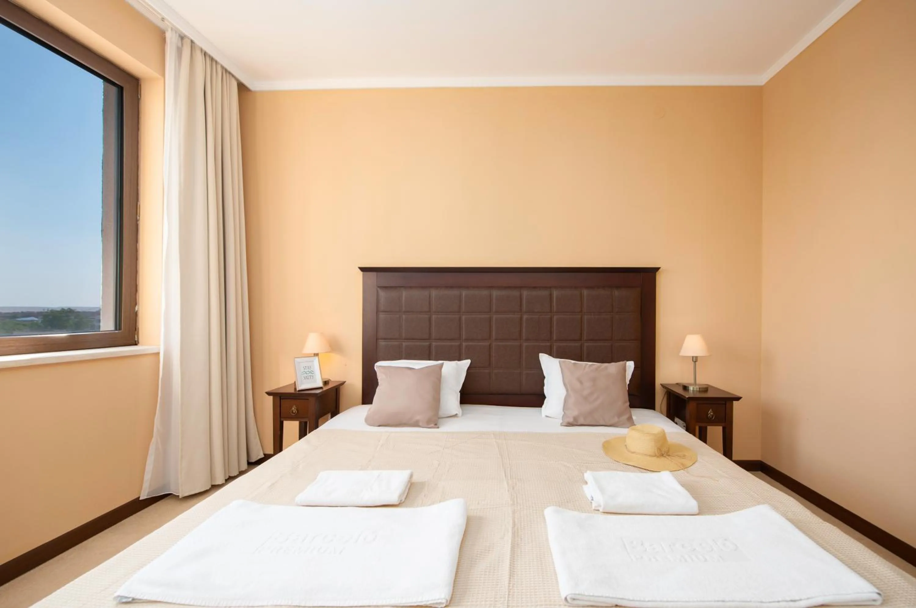 Bedroom, Bed in Royal Beach Apartments