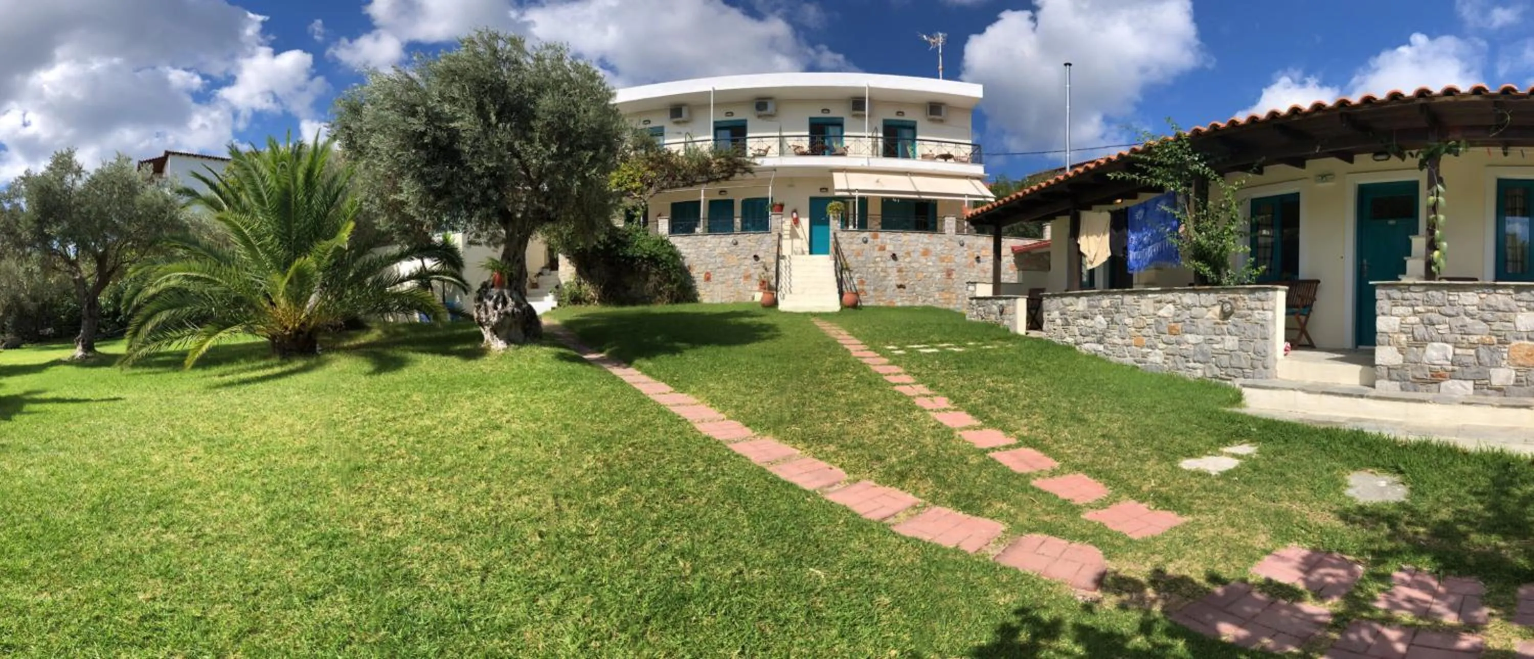 Angeliki Beach Hotel