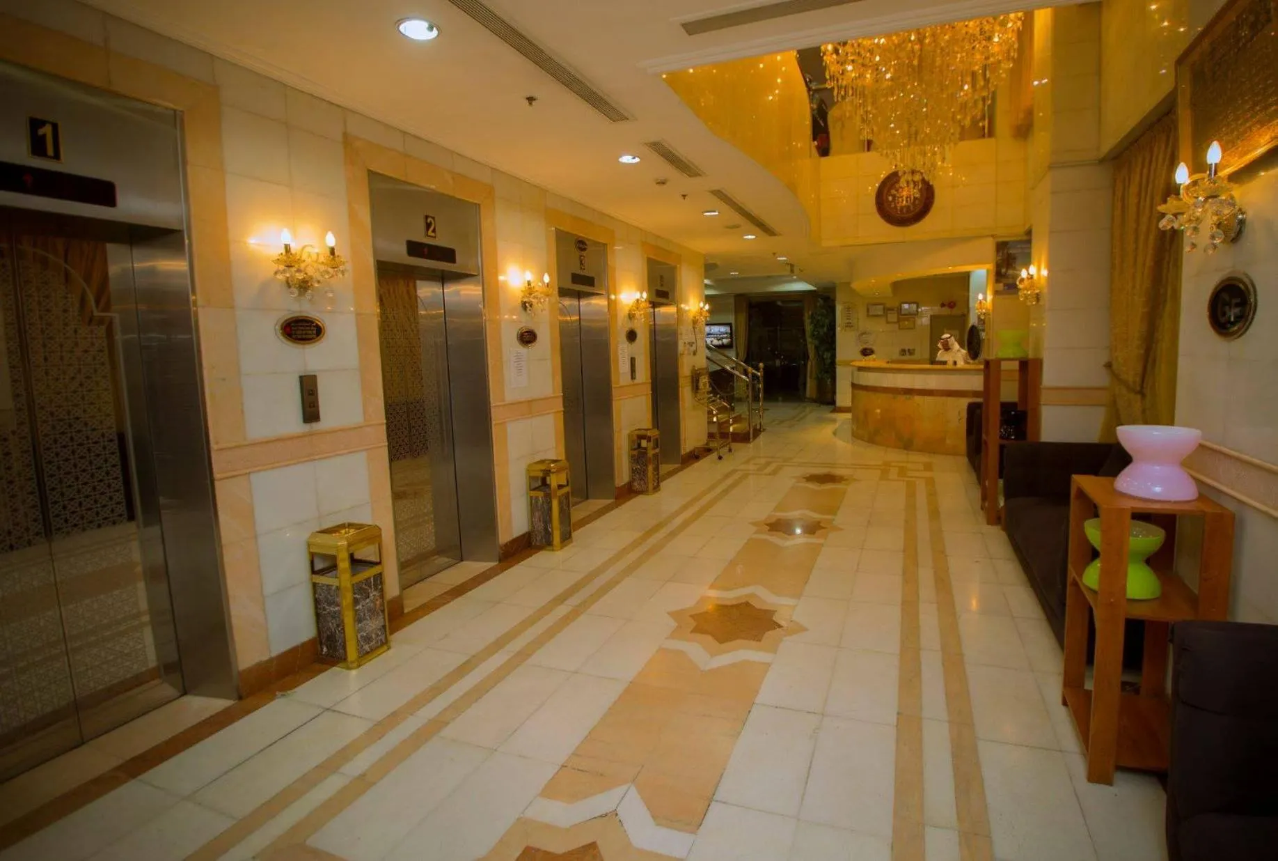 Lobby or reception in Anwar Al Zahraa Hotel