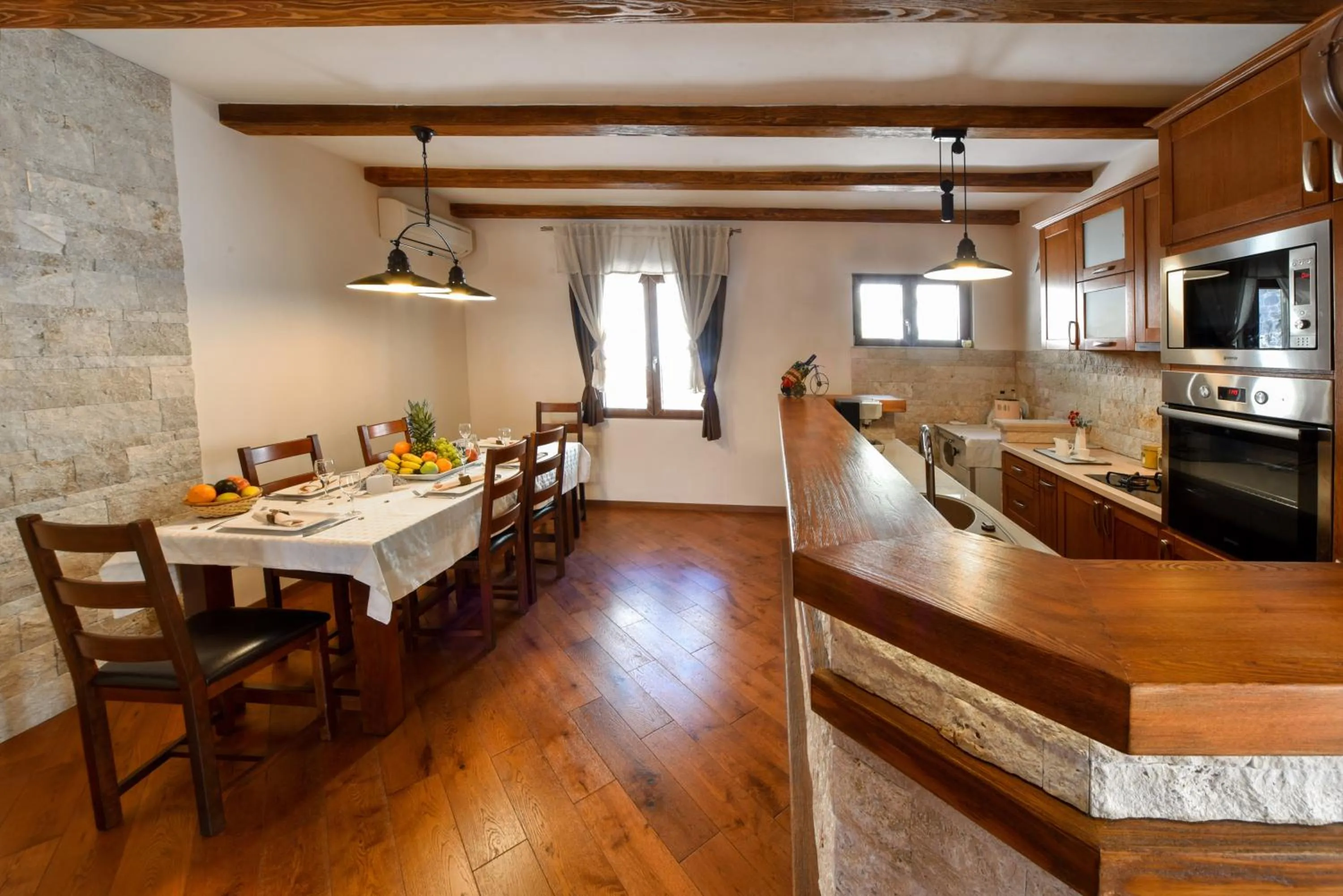 Dining area in Villa Dub