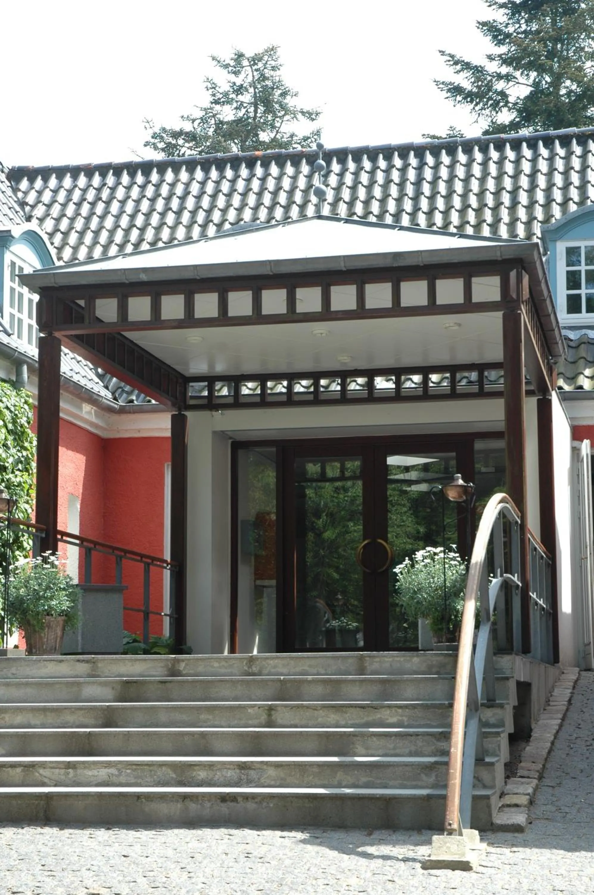 Facade/entrance in Skarrildhus Sinatur Hotel & Konference