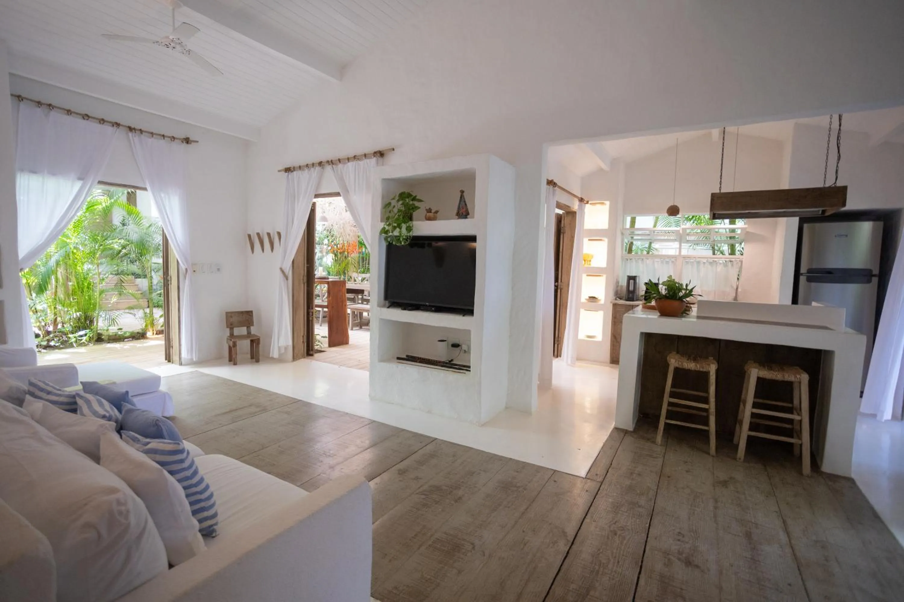 TV and multimedia in Santa Fe Casas- Quadrado Trancoso