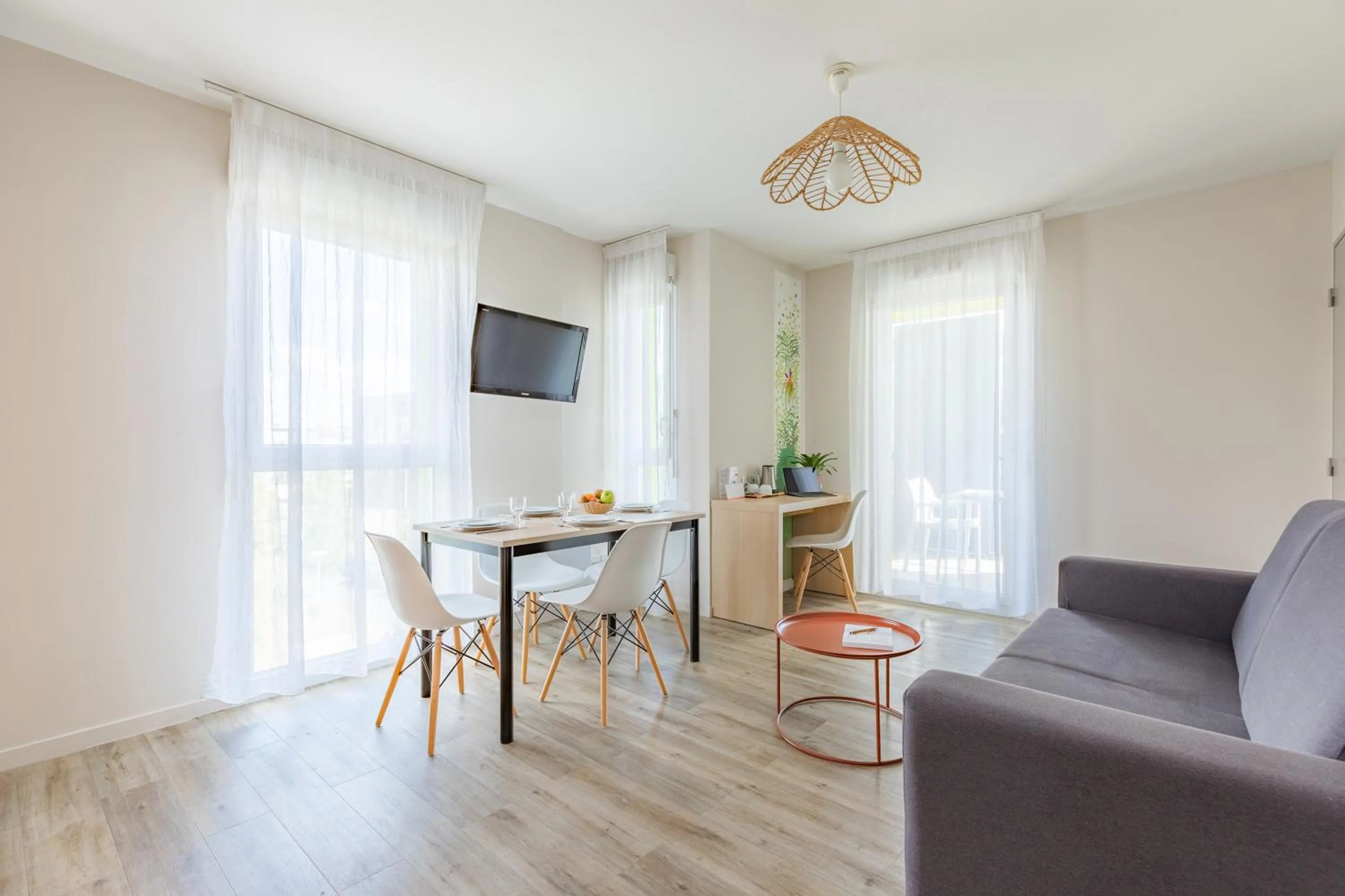 TV and multimedia in Appart’City Confort Tours