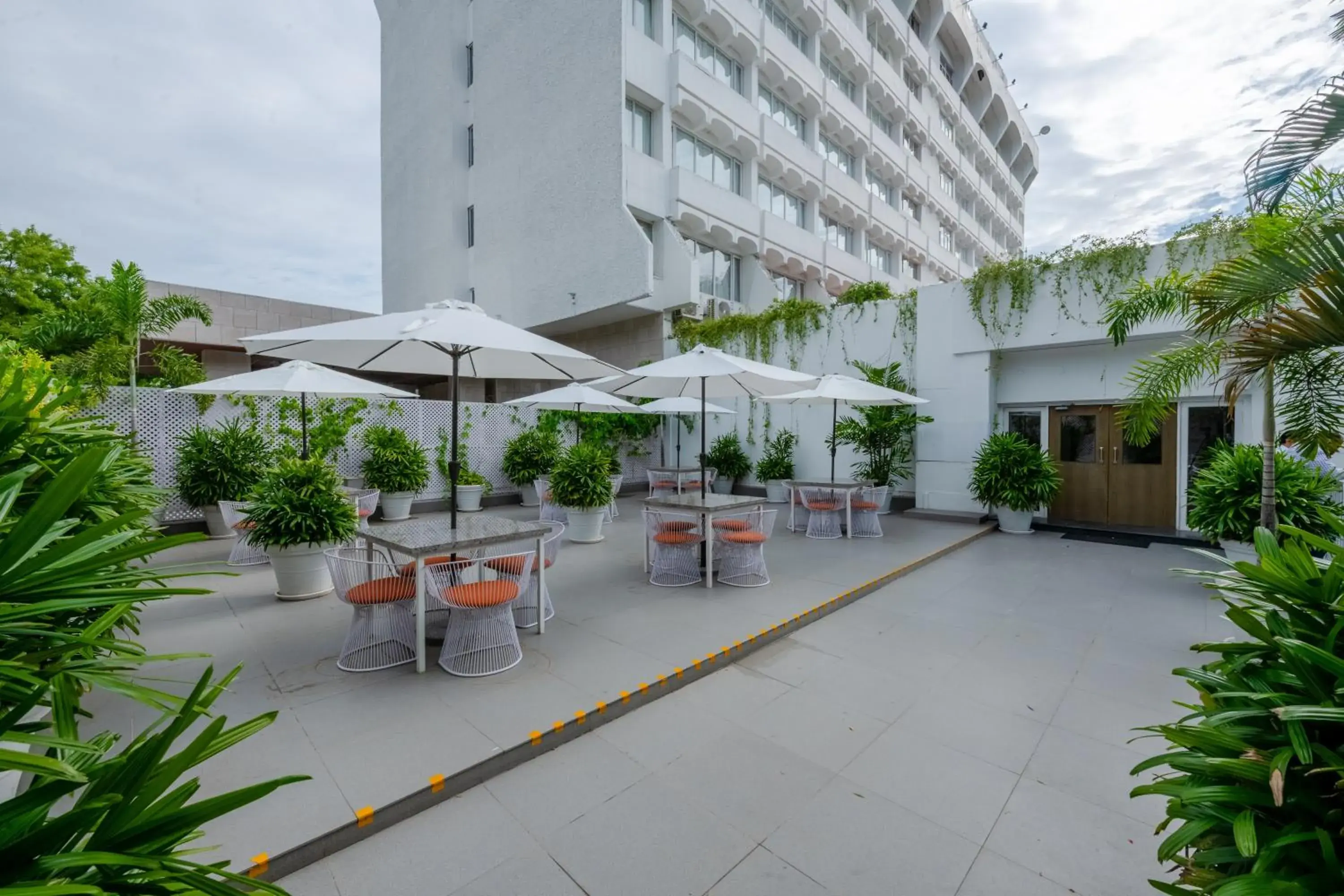 Restaurant/places to eat in Southern Star,Mysore Restaurant/places to eat in Southern Star,Mysore