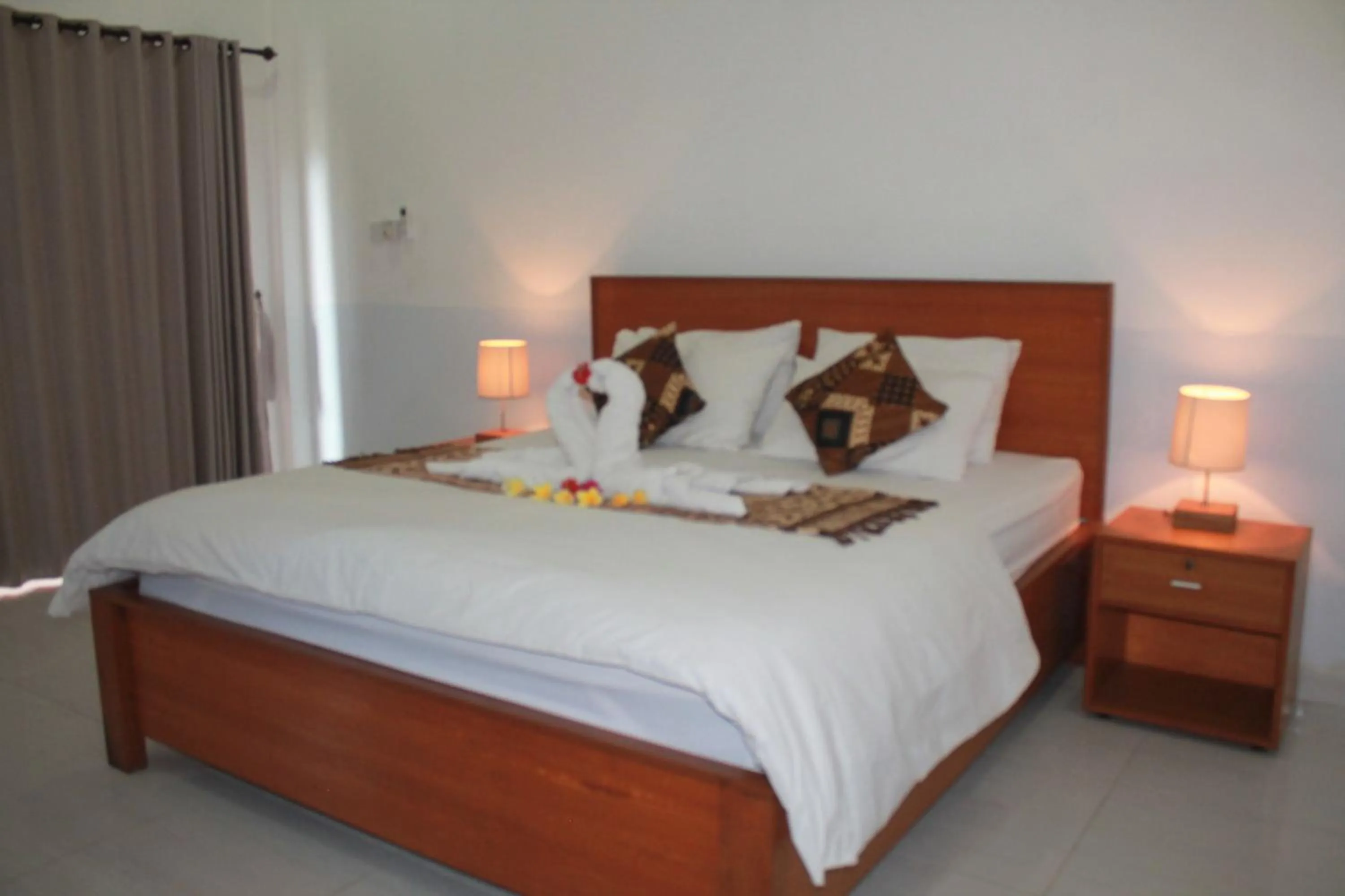 Bed in Blue Royal Amed