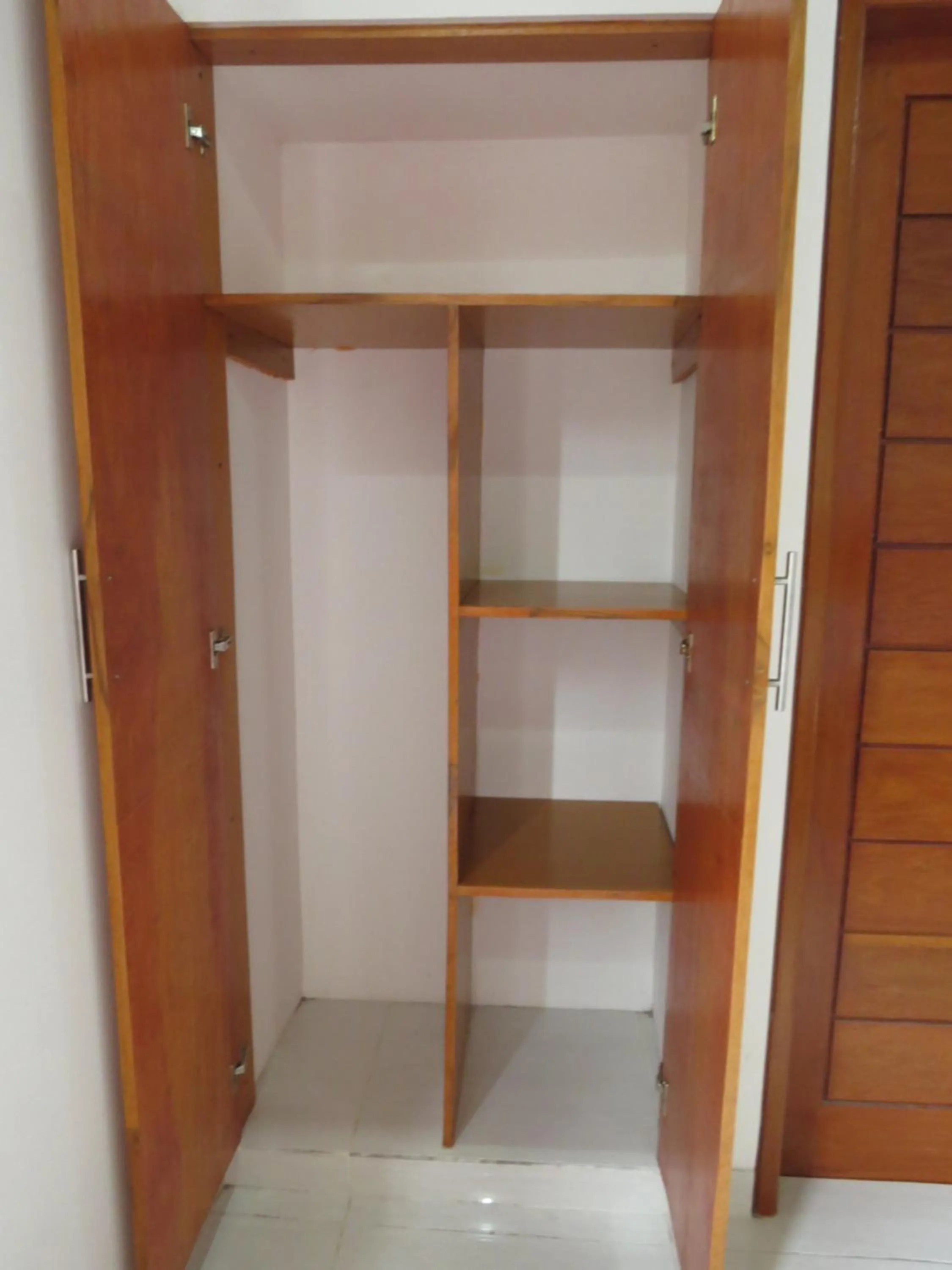 Area and facilities in Blue Royal Amed