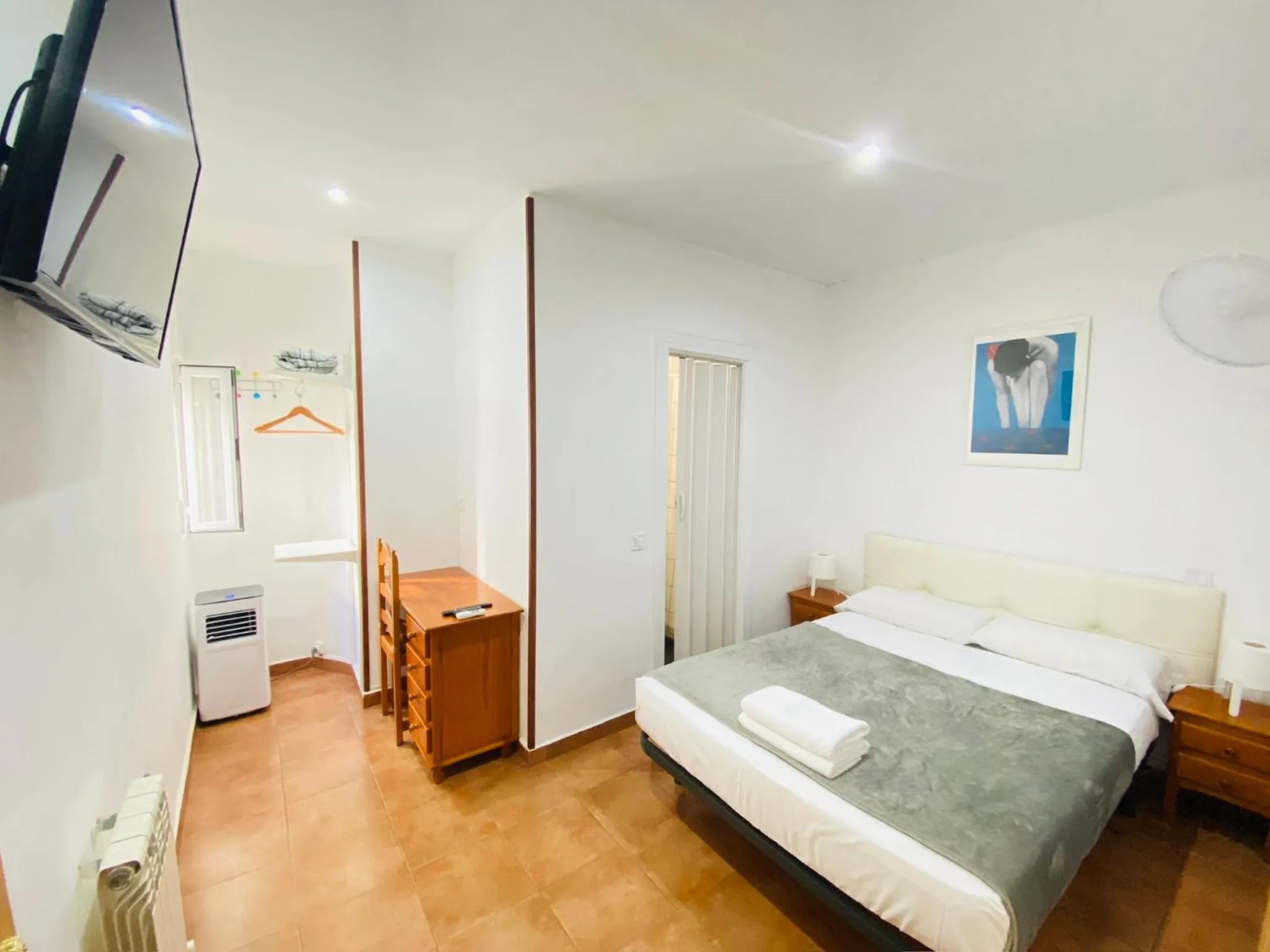 Photo of the whole room, Bed in CH Rayuela