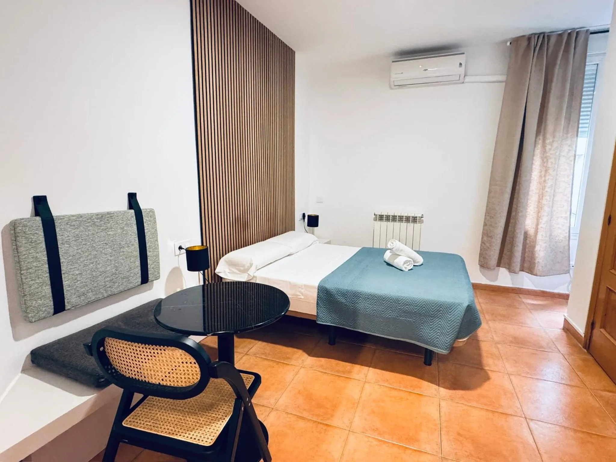 Photo of the whole room, Bed in CH Rayuela