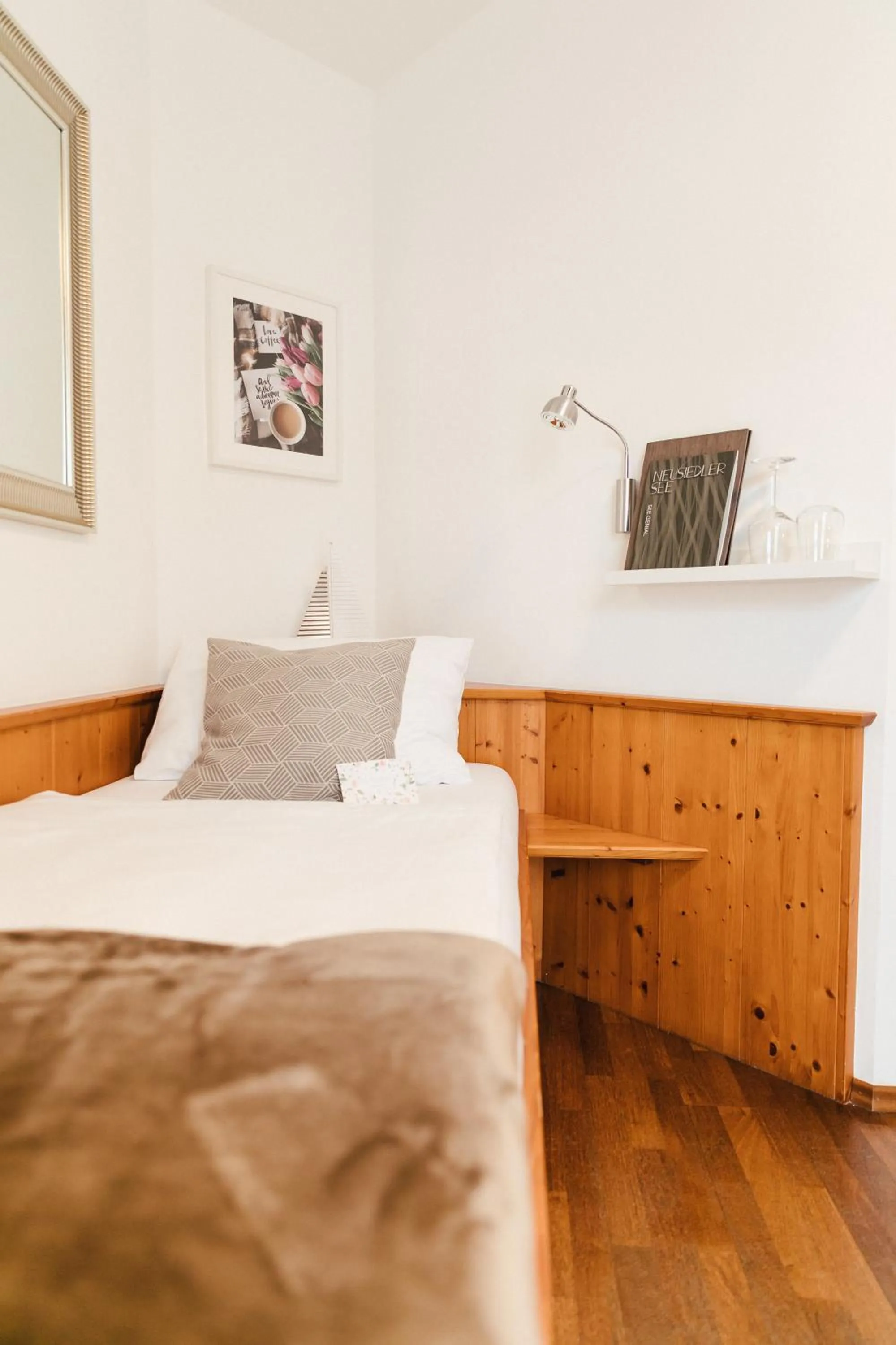 Photo of the whole room, Bed in Das Stadthaus