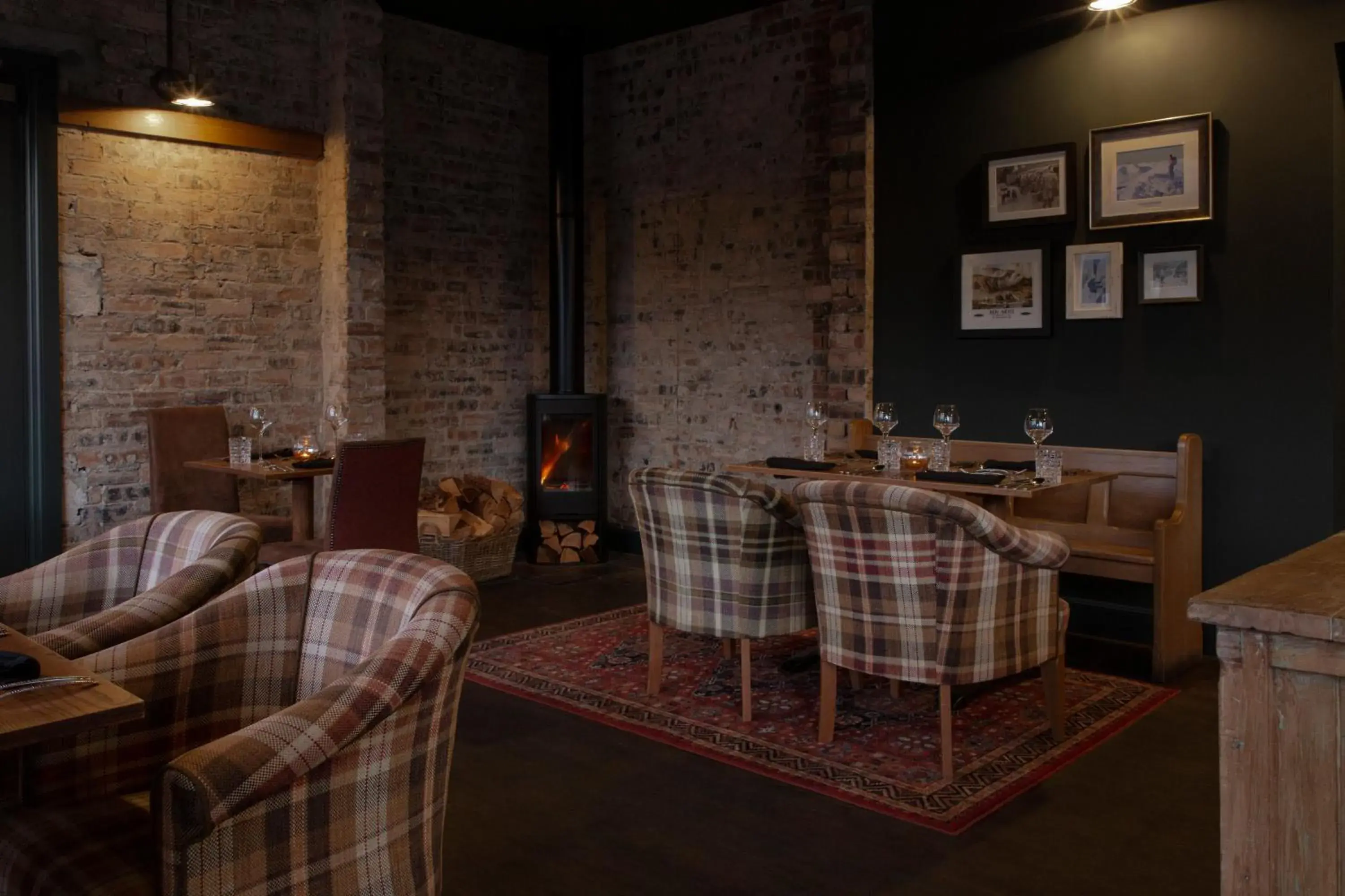 Restaurant/places to eat in The Glencoe Inn Restaurant/places to eat in The Glencoe Inn