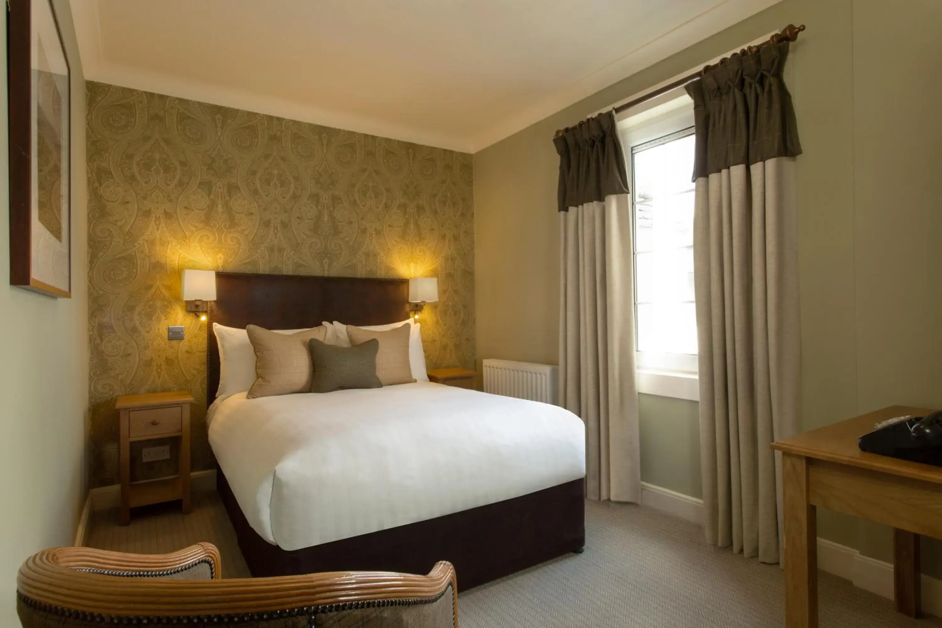 Classic Double Loch View in The Glencoe Inn Classic Double Loch View in The Glencoe Inn