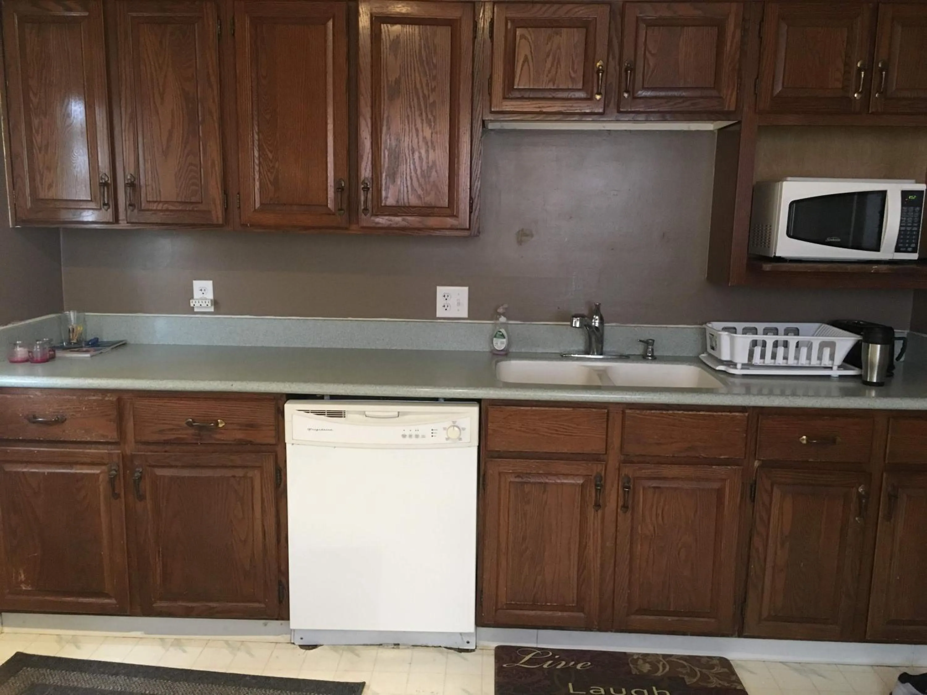 Kitchen or kitchenette in The Paradise @ Lyncott