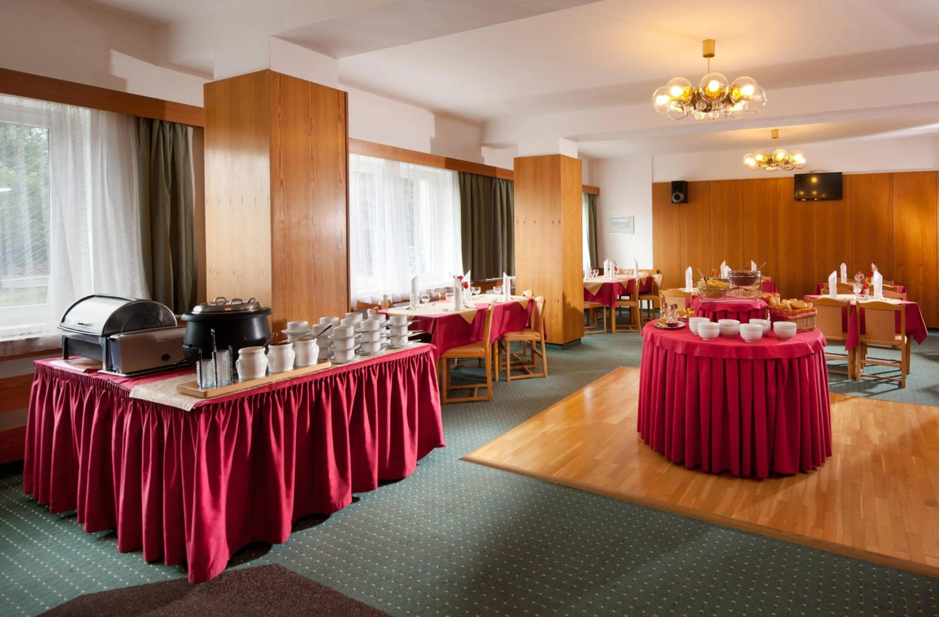 Restaurant/places to eat in Penzion Hubert Františkovy Lázně