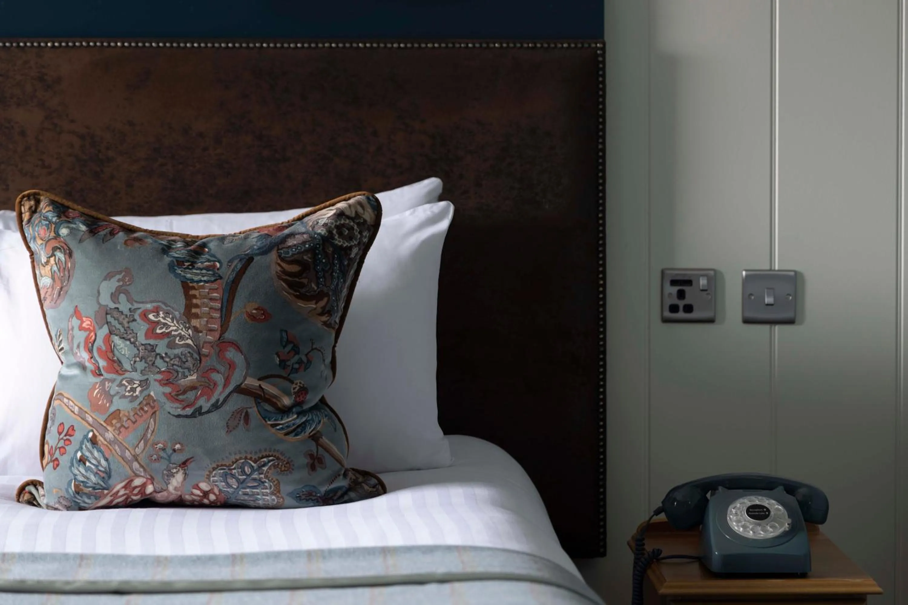 Bedroom, Bed in Balmoral Arms