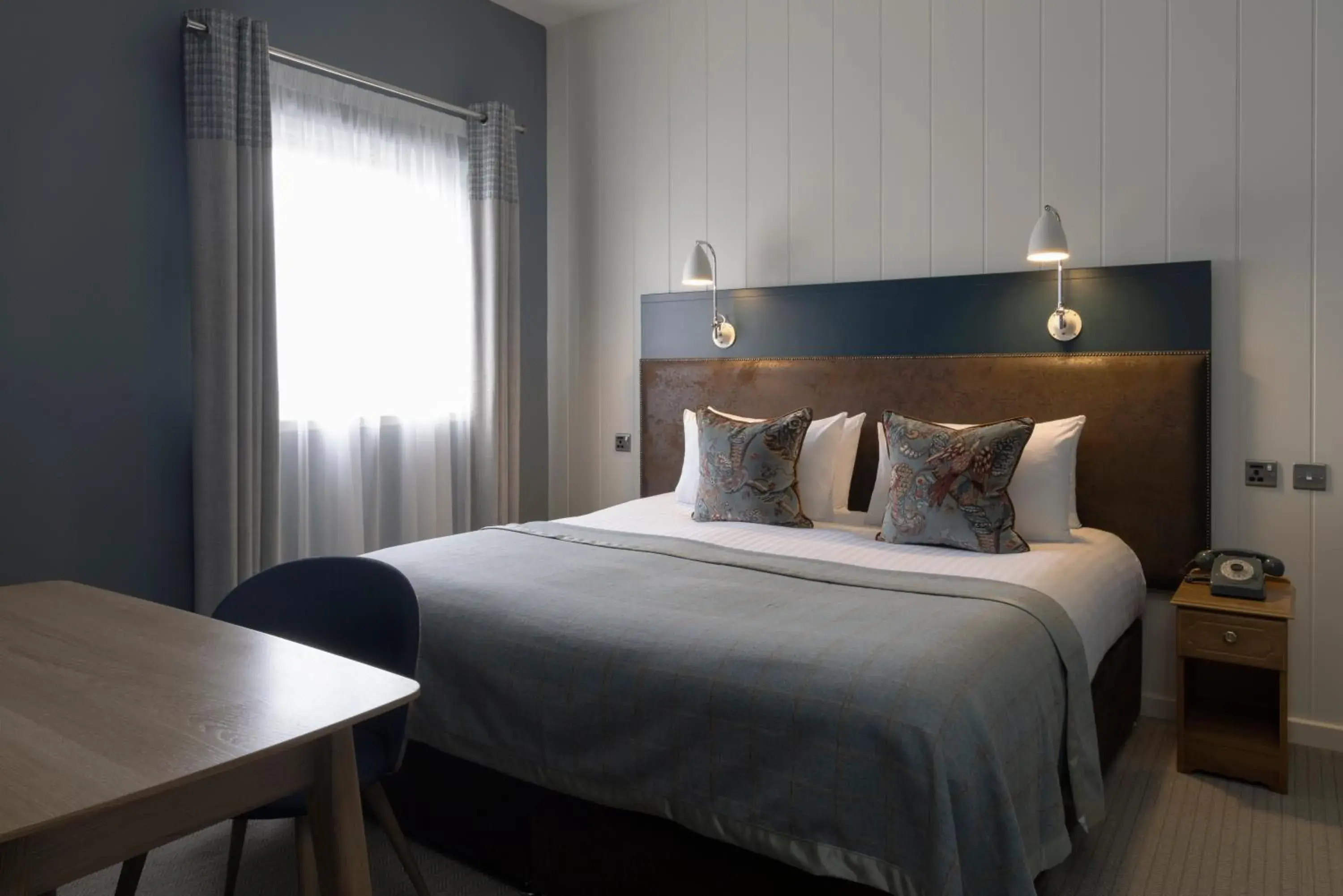 Bed in Balmoral Arms Bed in Balmoral Arms