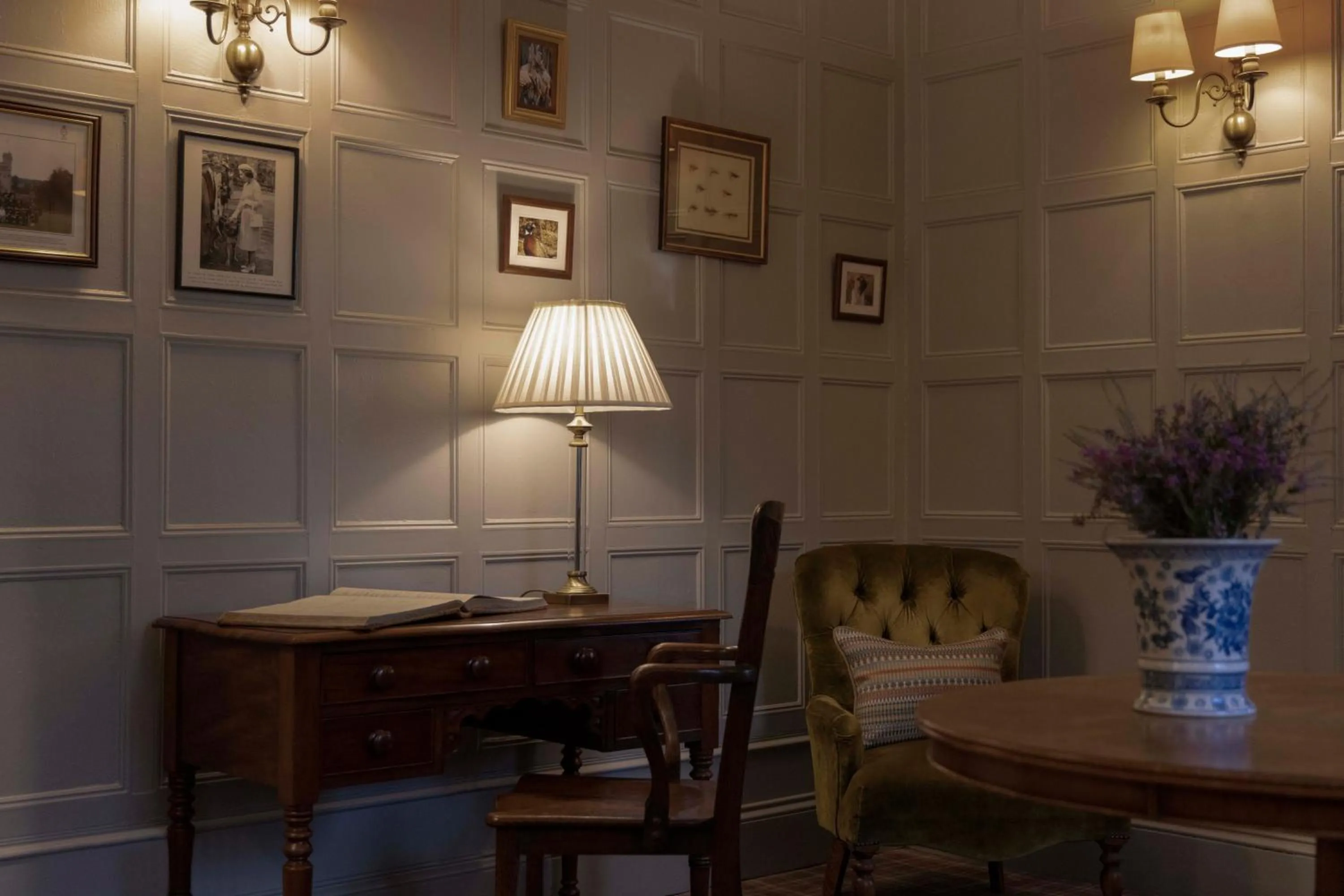 Lobby or reception in Balmoral Arms