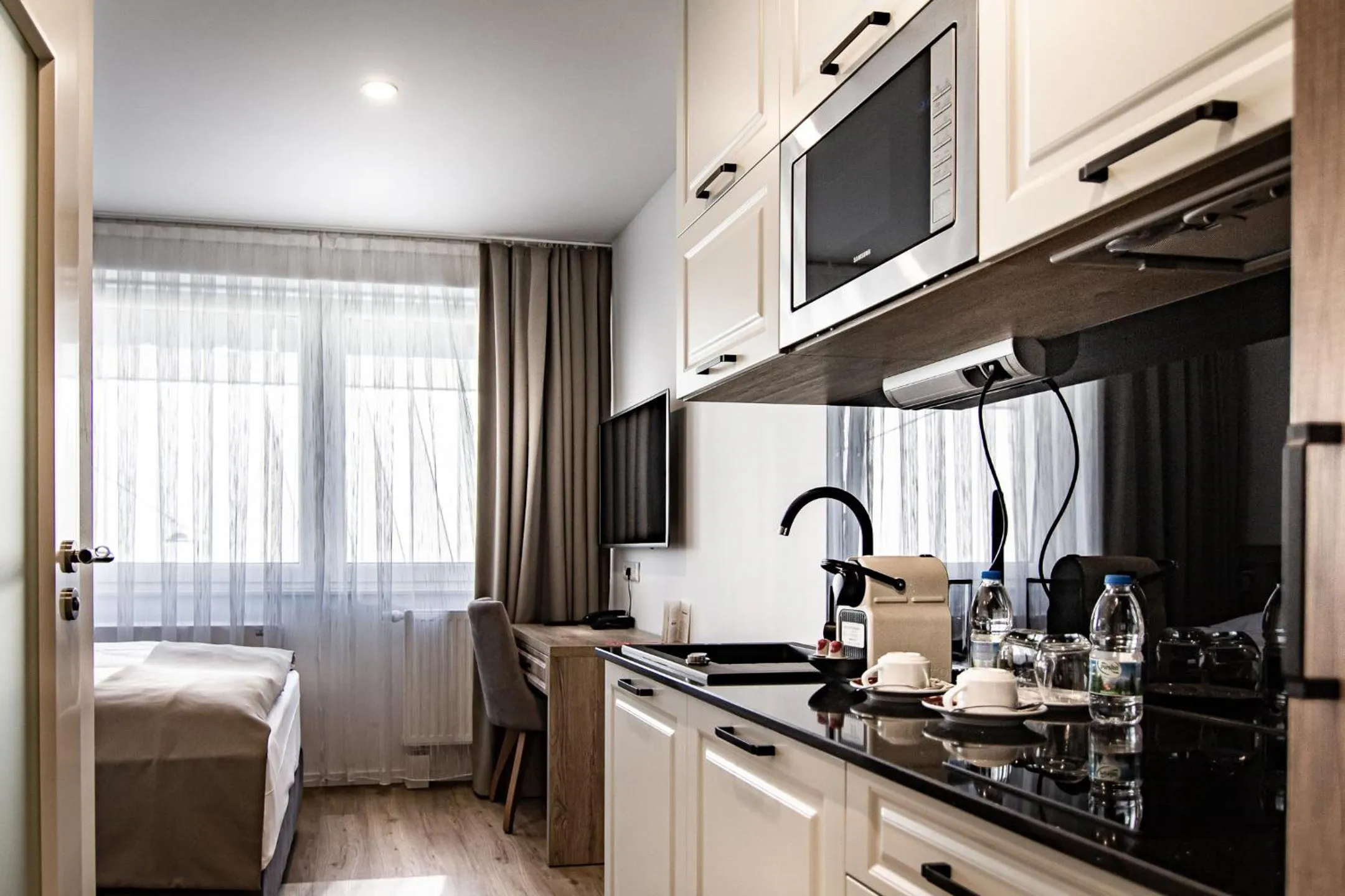 Bed in Sleep Inn Düsseldorf