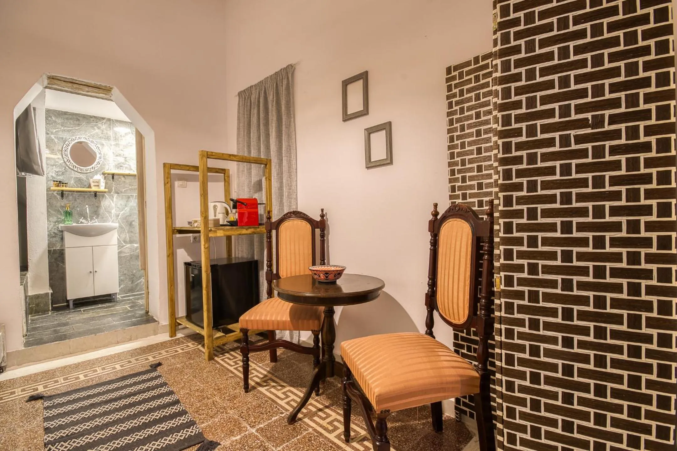 Mascot Boutique Hotel