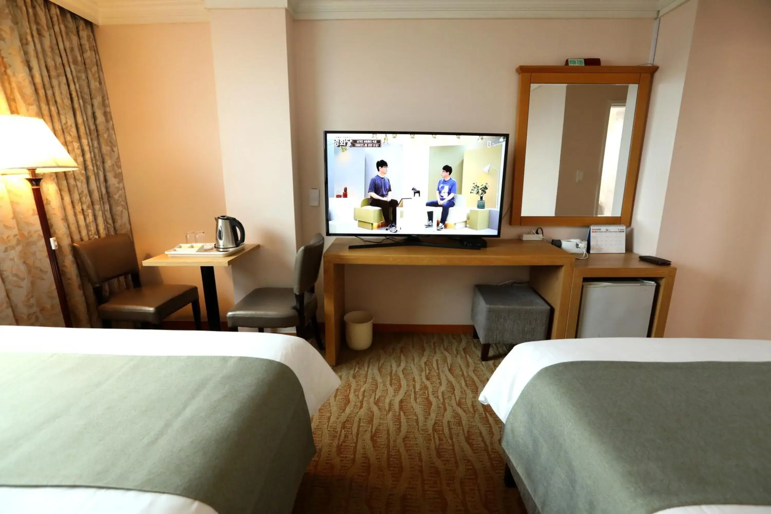 TV and multimedia, Bed in Prime Tourist Hotel TV and multimedia, Bed in Prime Tourist Hotel