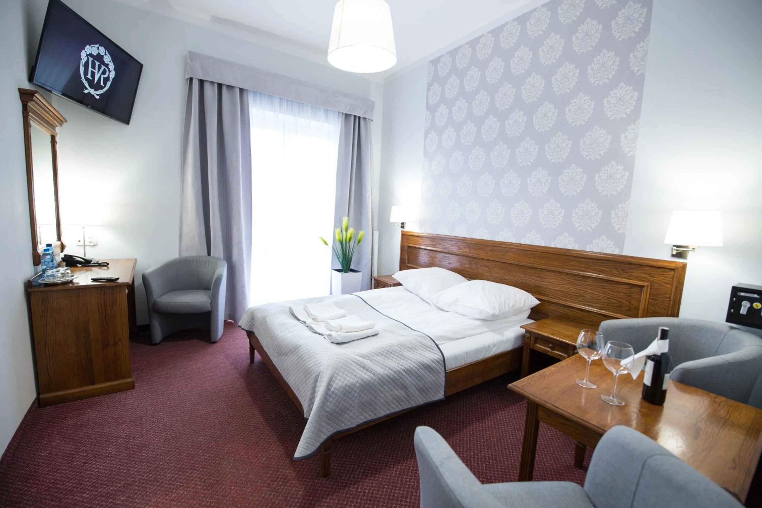 Photo of the whole room, Bed in Hotel Villa Riviera