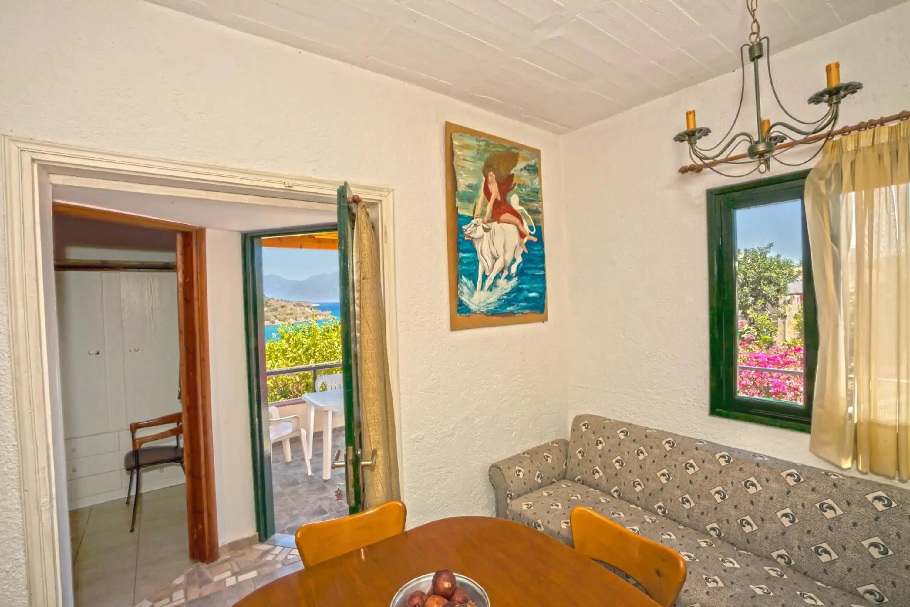 Living room, Bed in Hotel Eliza