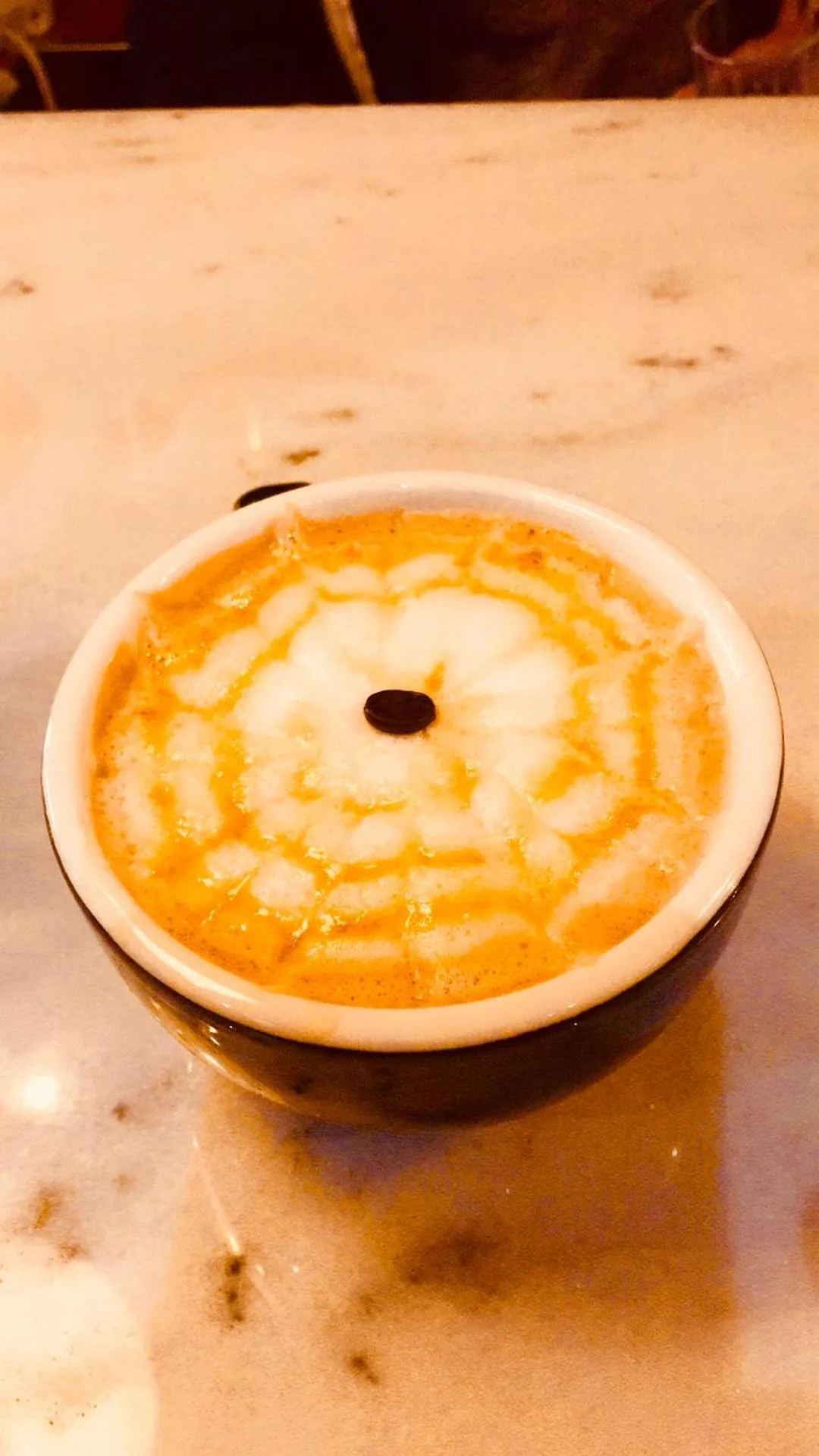 Food and drinks in Lantern Hotel