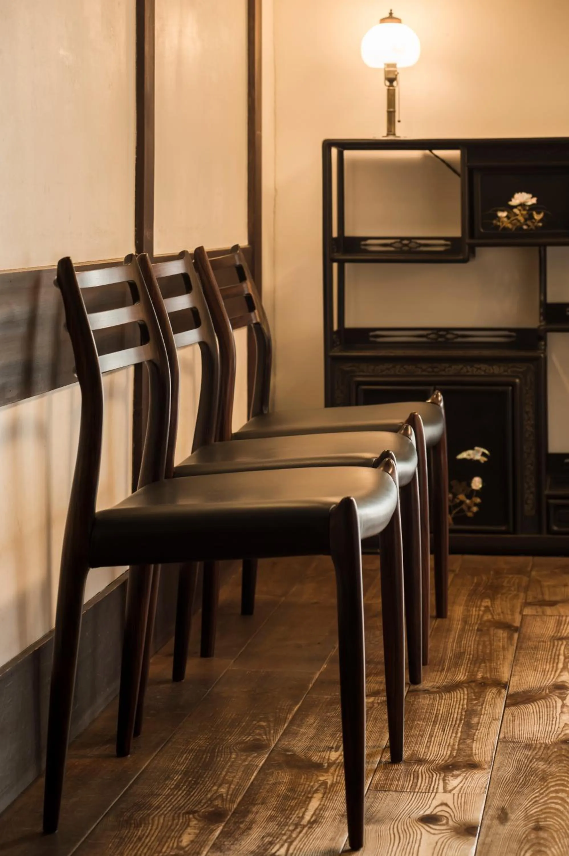 Itsukushimahigashimonzen Kikugawa