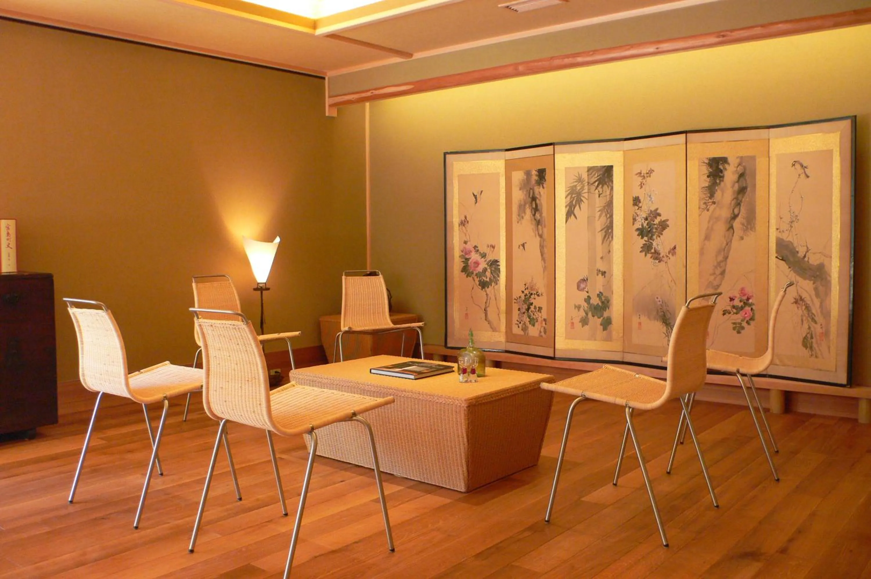 Itsukushimahigashimonzen Kikugawa