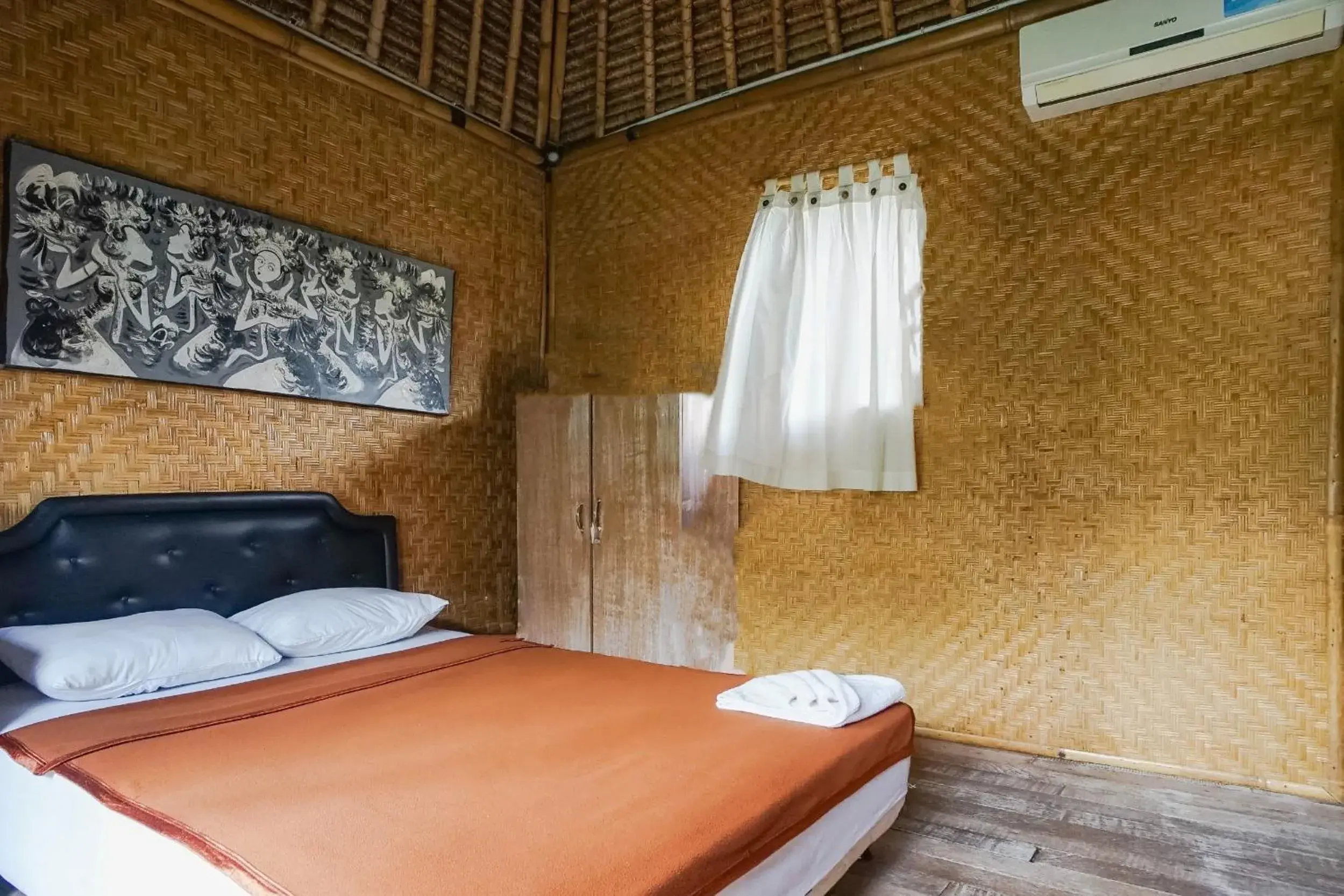 Bed in Moon Bamboo Bed in Moon Bamboo