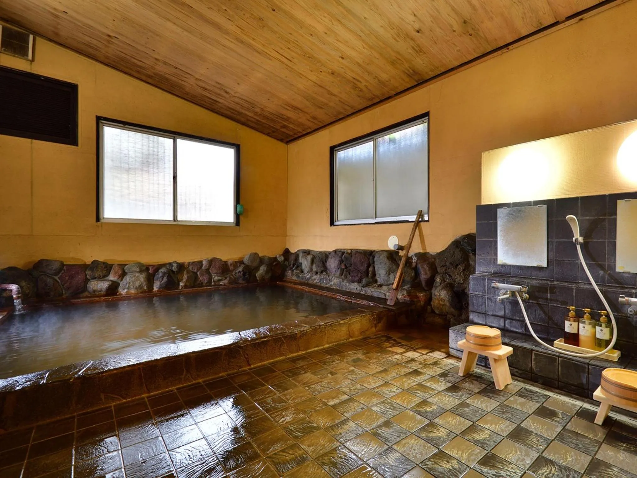 Hot Spring Bath in Kannawa Yunoka