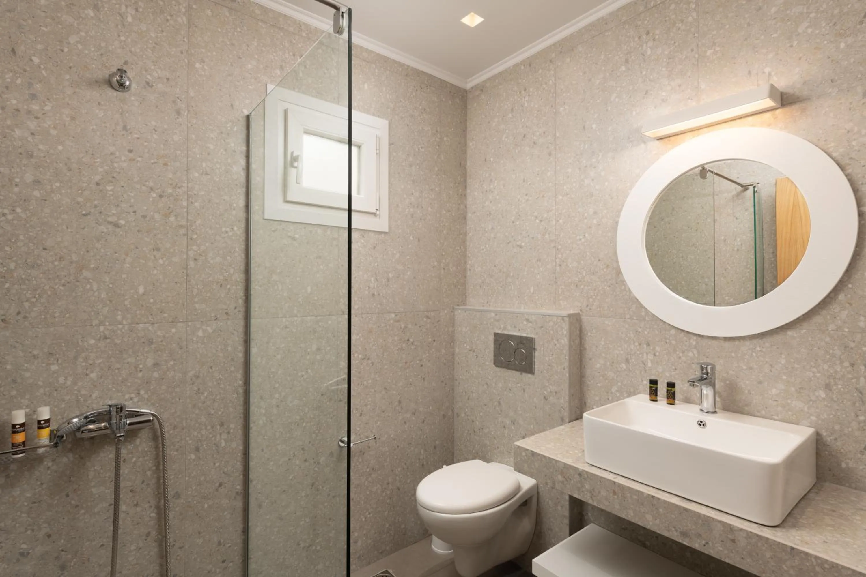 Bathroom in Apollo Plakias