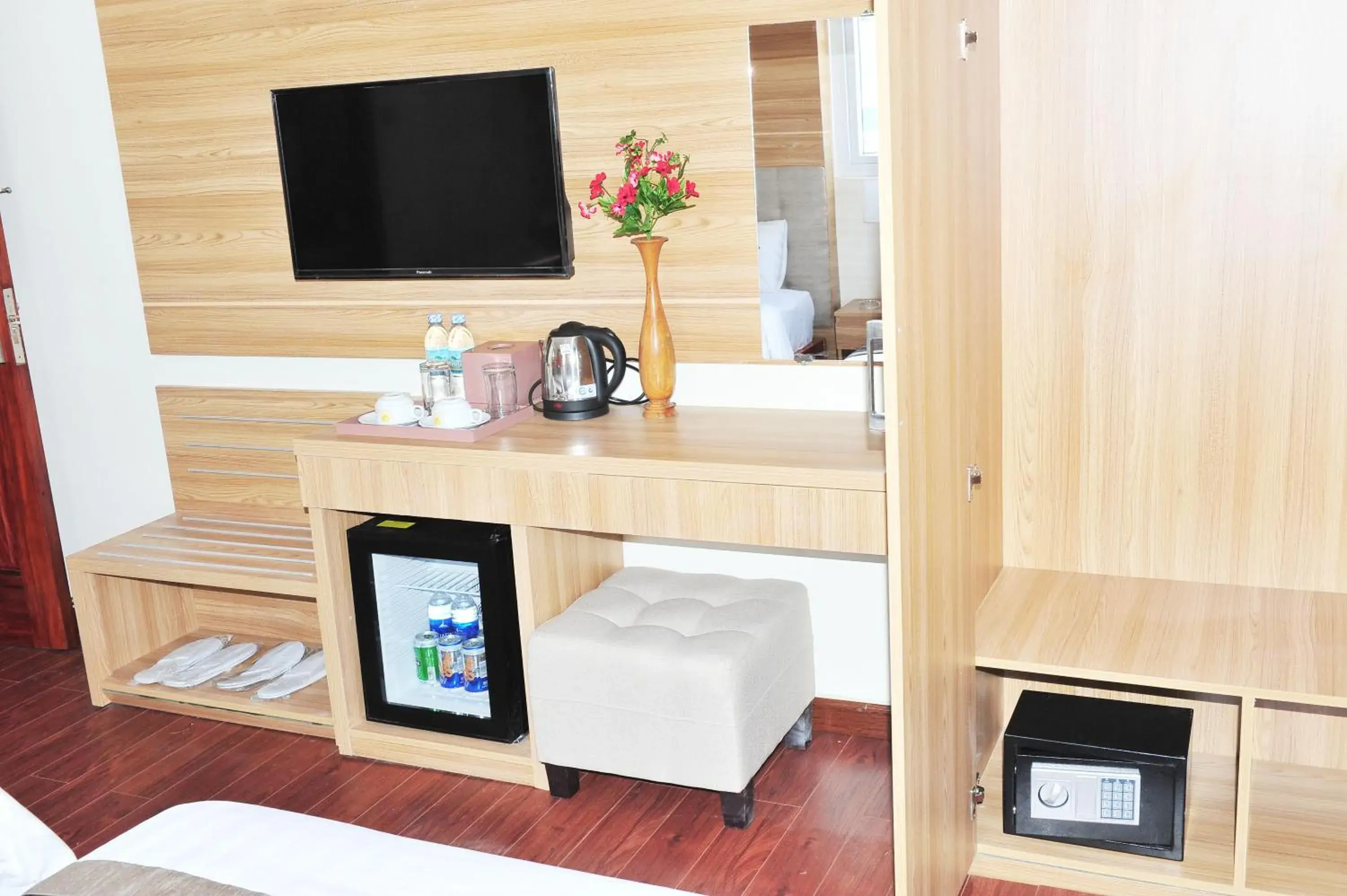 Deluxe Double or Twin Room with City View in Sen Vang Luxury Hotel Deluxe Double or Twin Room with City View in Sen Vang Luxury Hotel