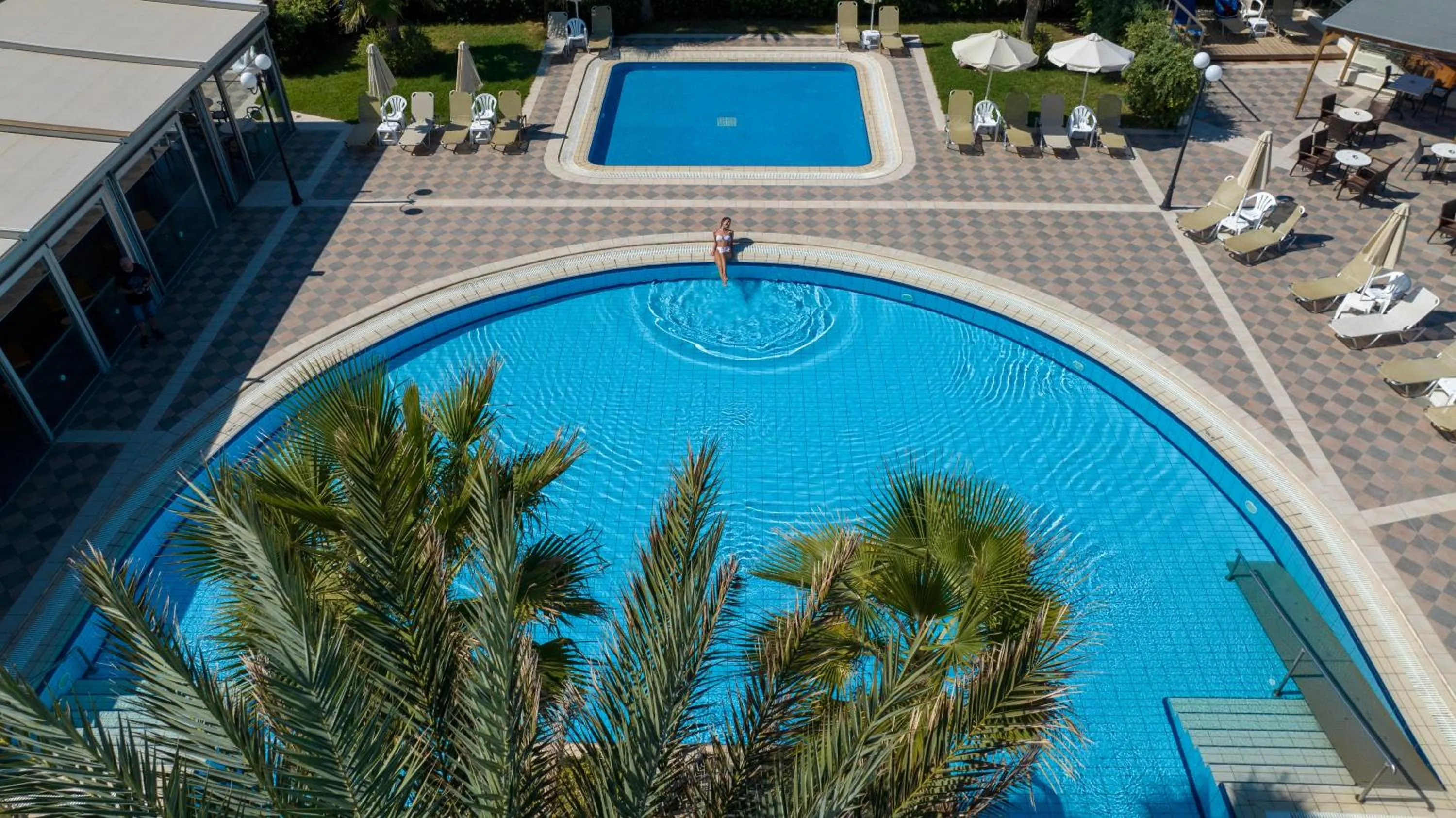 Swimming pool in Hydramis Palace Beach Resort