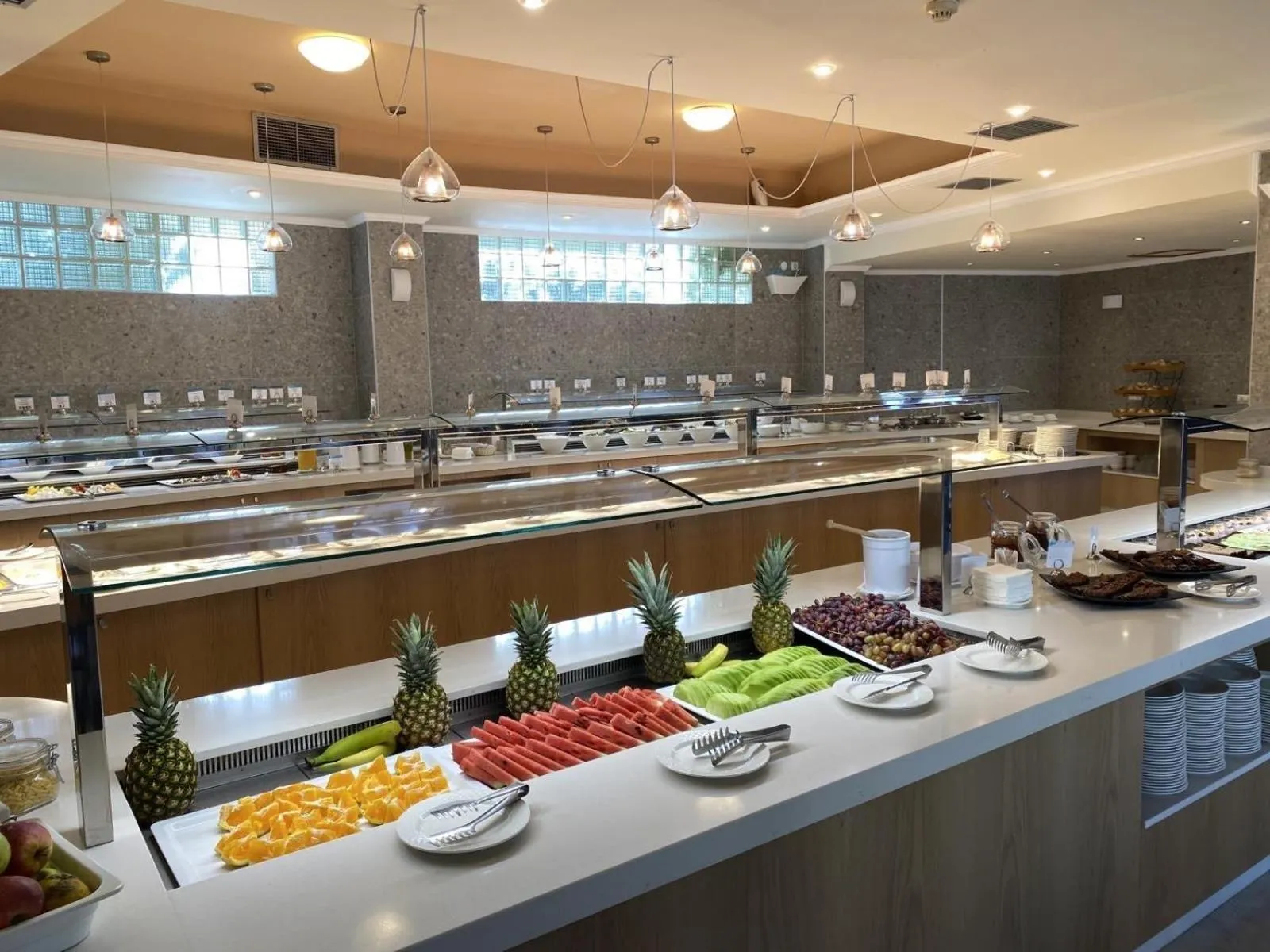 Restaurant/places to eat in Hydramis Palace Beach Resort