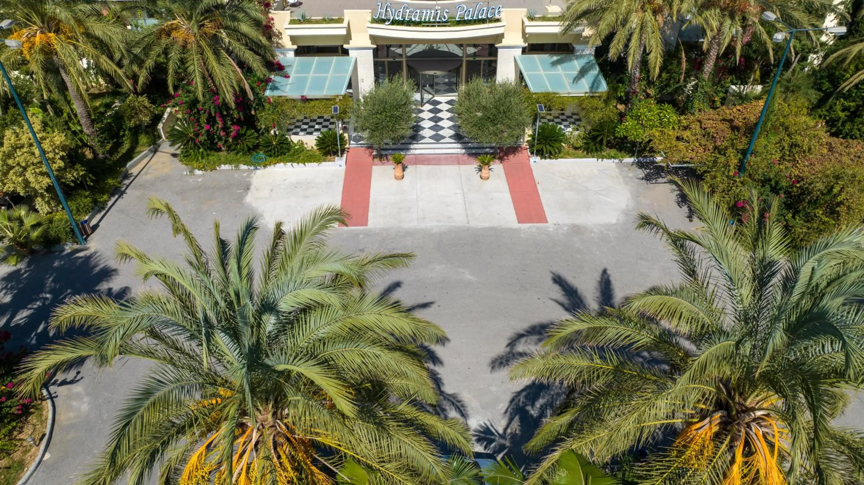 Entertainment in Hydramis Palace Beach Resort