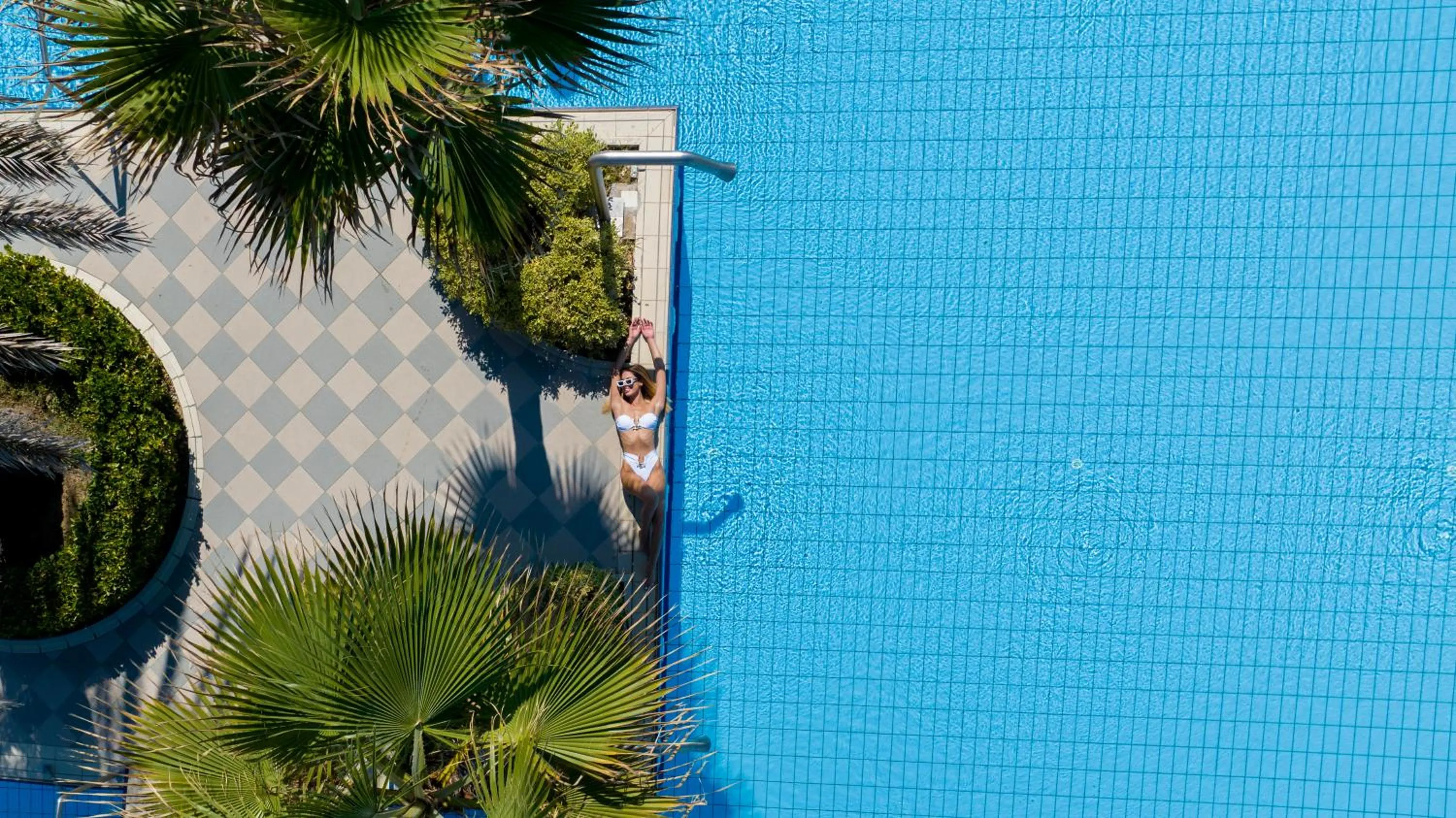 Swimming pool in Hydramis Palace Beach Resort