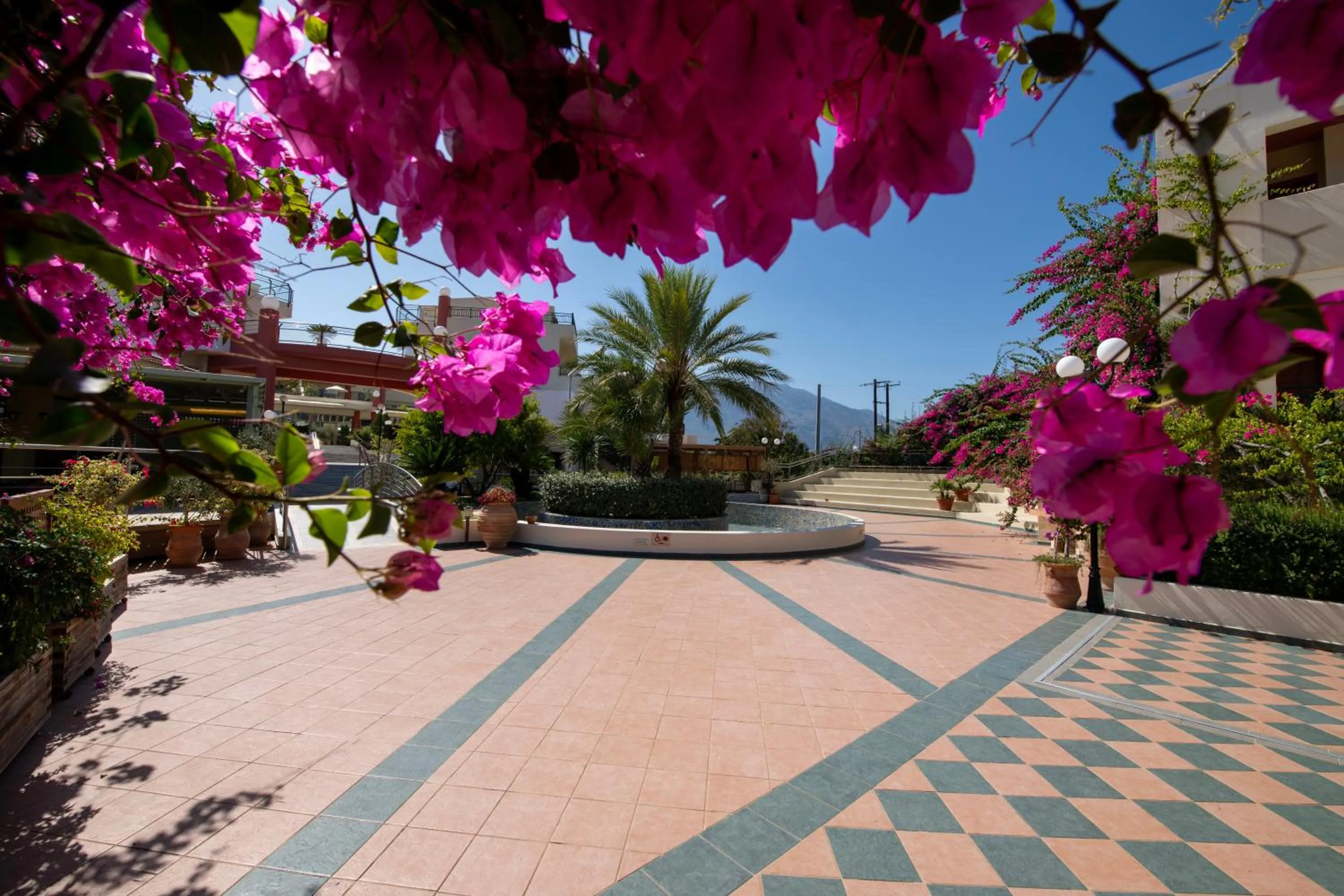 Spring in Hydramis Palace Beach Resort
