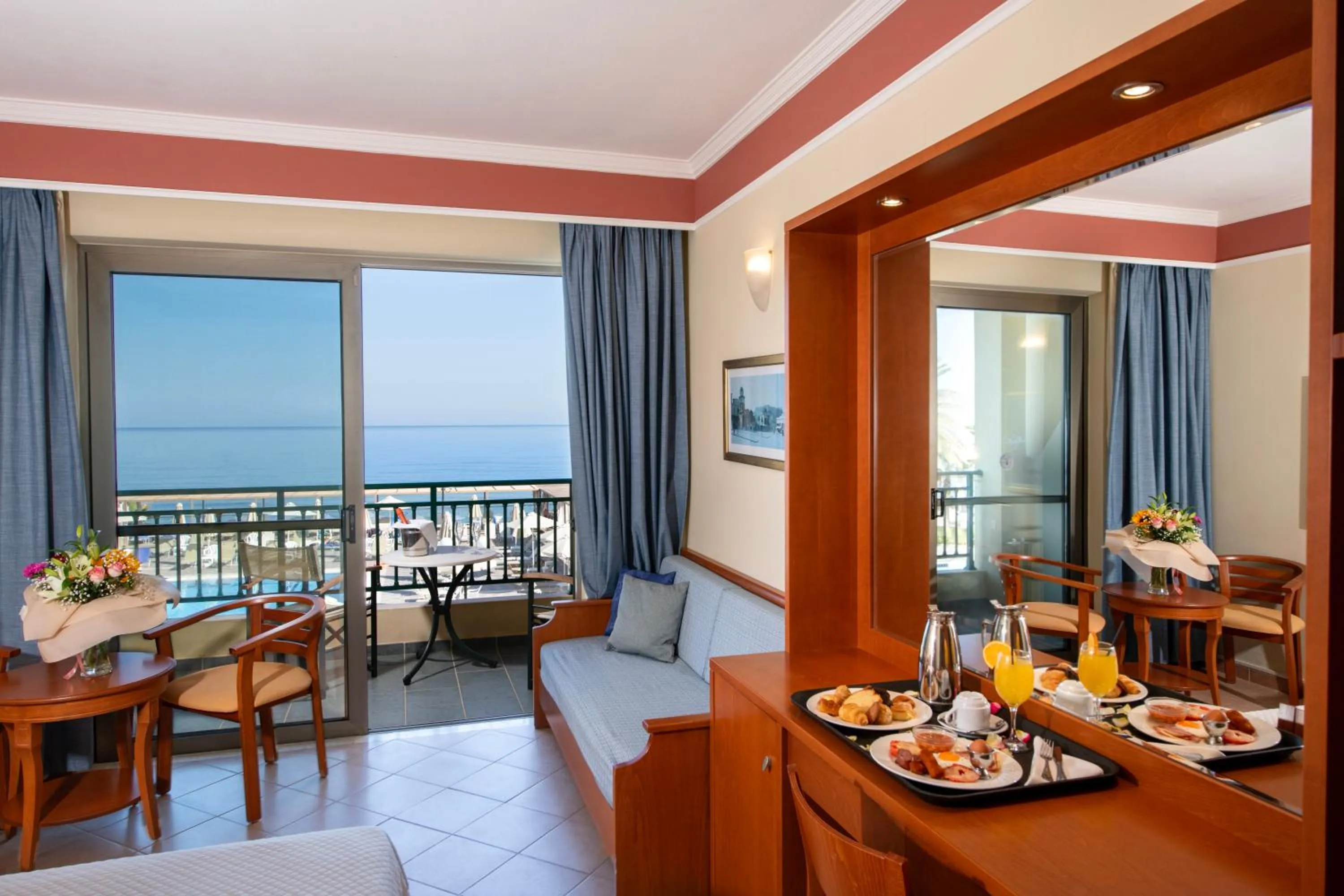 Hydramis Palace Beach Resort