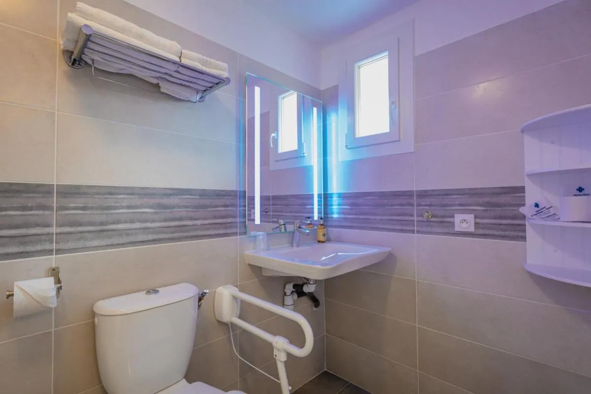 Double Room - Disability Access in Hotel de la Plage