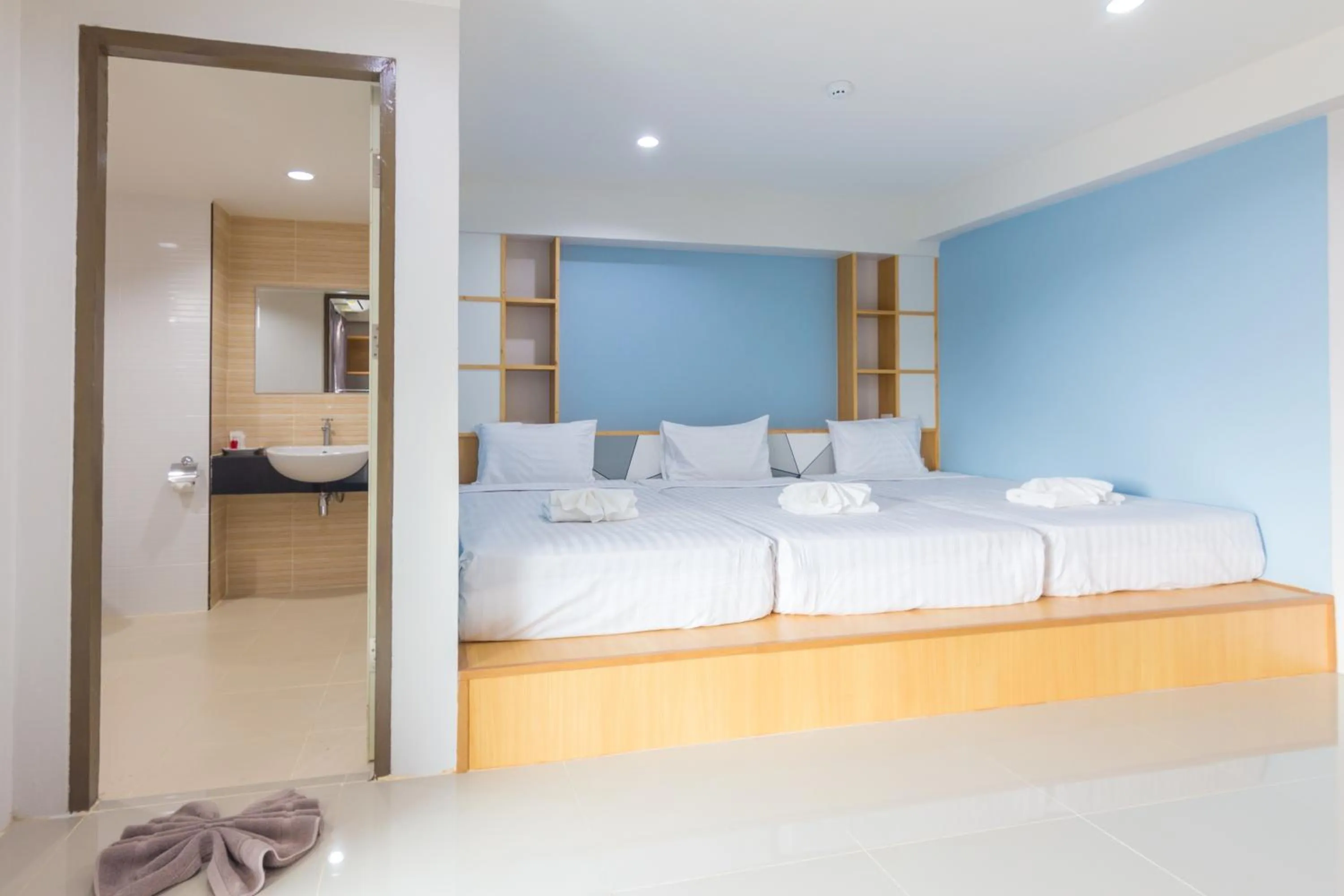 Bed in City 2 Lampang