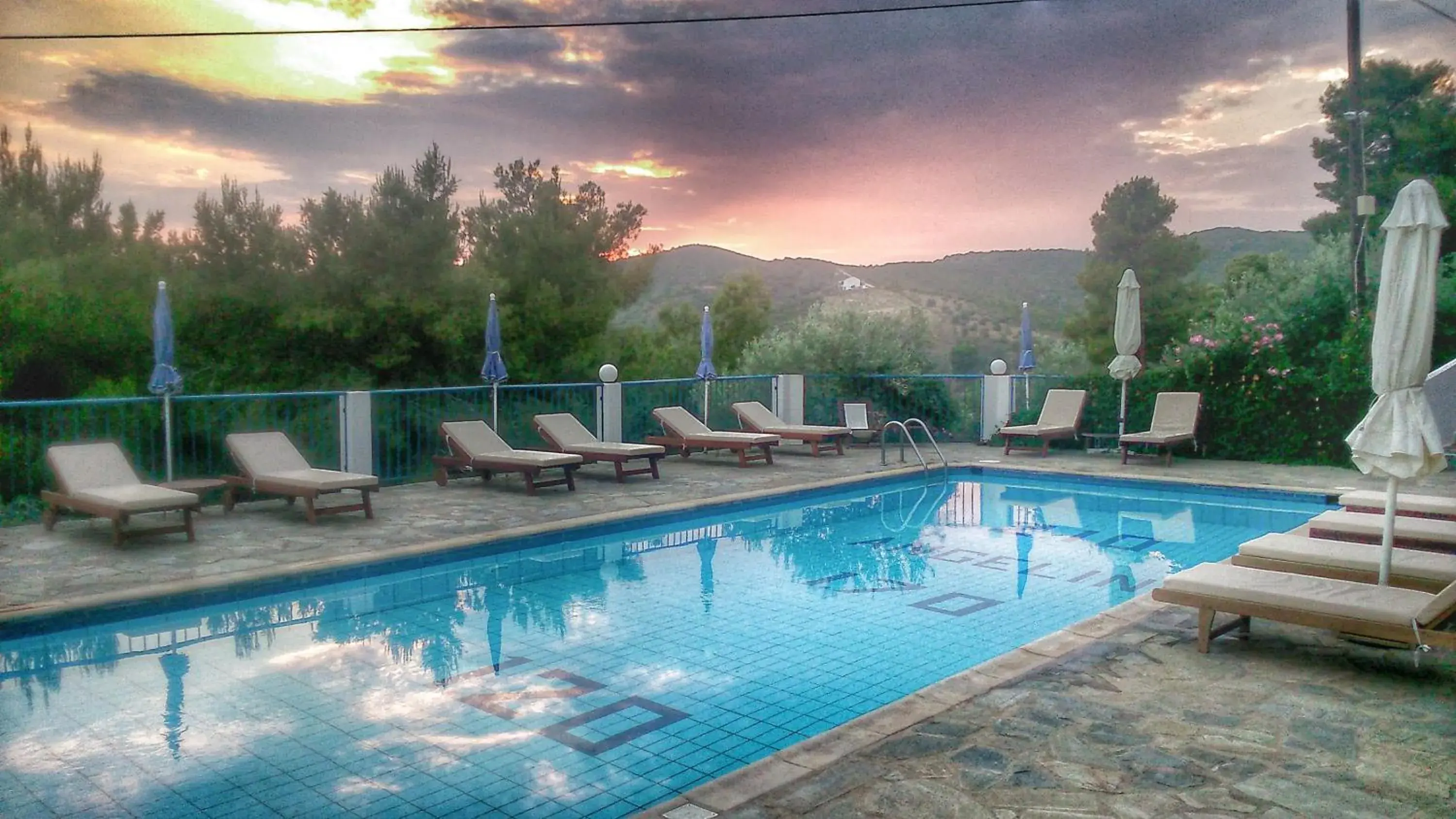 Mountain view in Angelina Studios Mountain view in Angelina Studios