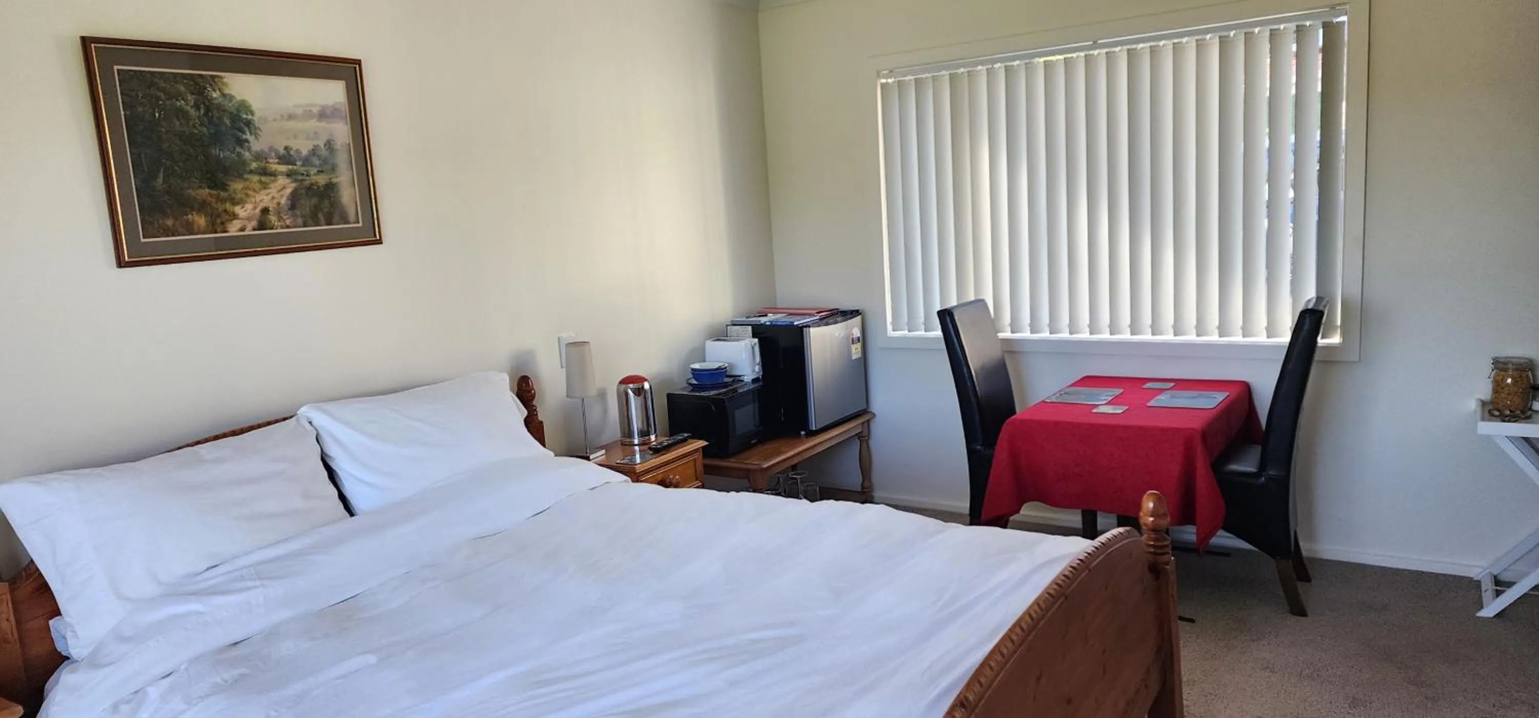 Bed in Villa Shemshi
